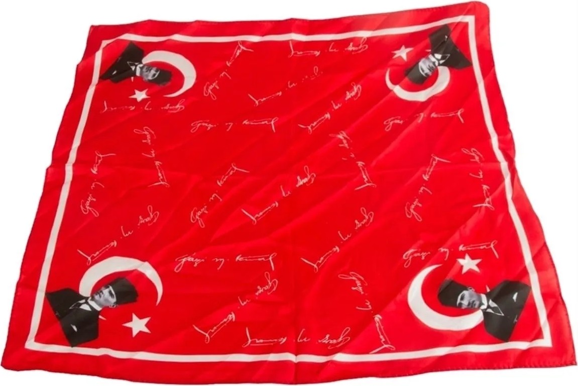 Elektronikçim Atatürk Imzalı Zr Saten Fular 50*50 cm ELK-BJTIEG43 görsel 2