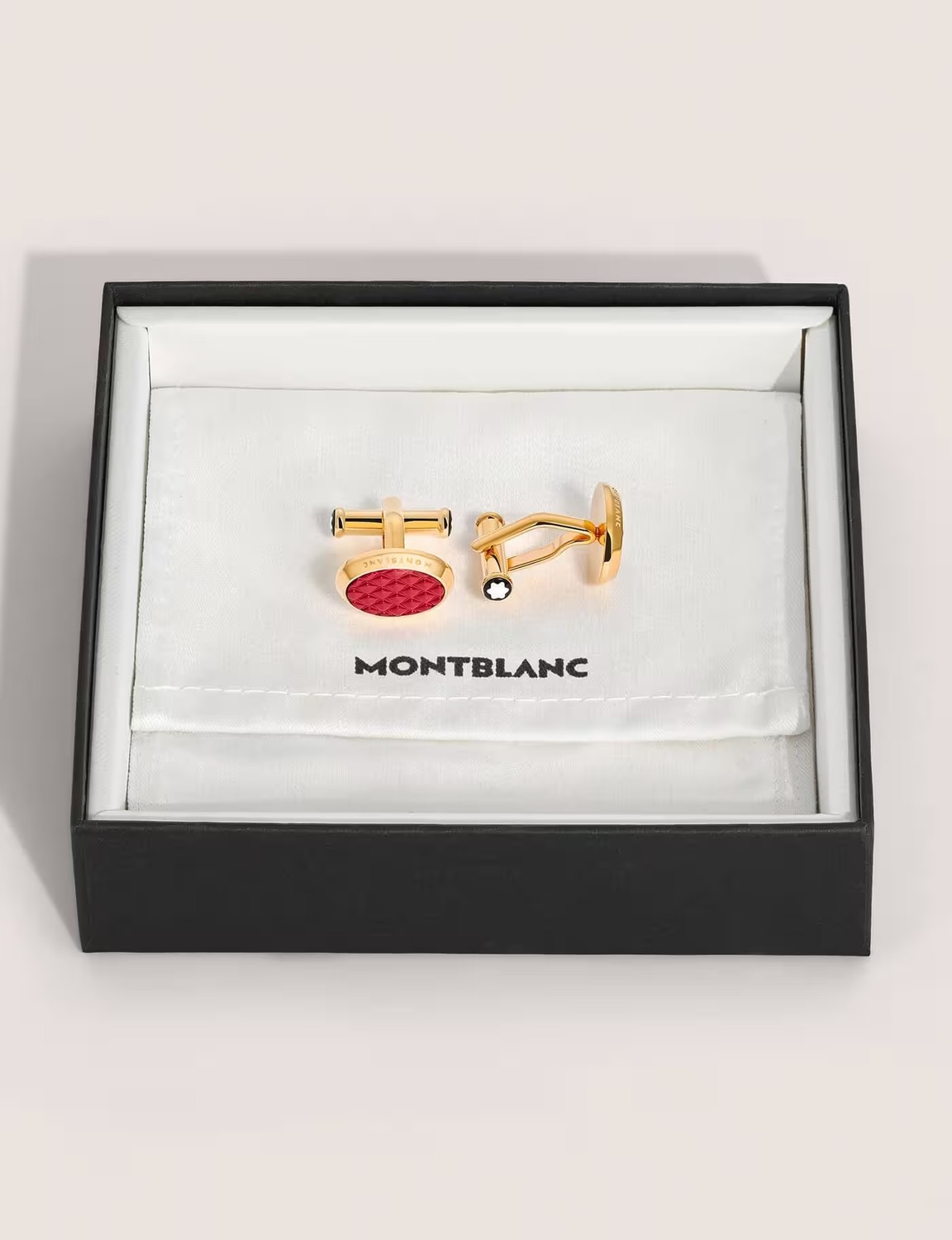 Montblanc Meisterstück Geometrik Kırmızı Lake Kakmalı Oval Kol Düğmesi 134469 görsel 3