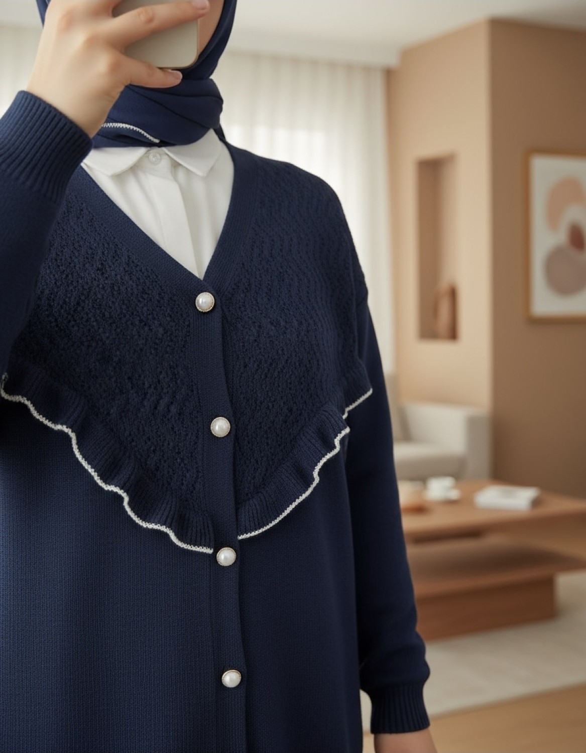 Moda Morfo Önü Fırfırlı İncili Düğmeli Triko Hırka -Siyah