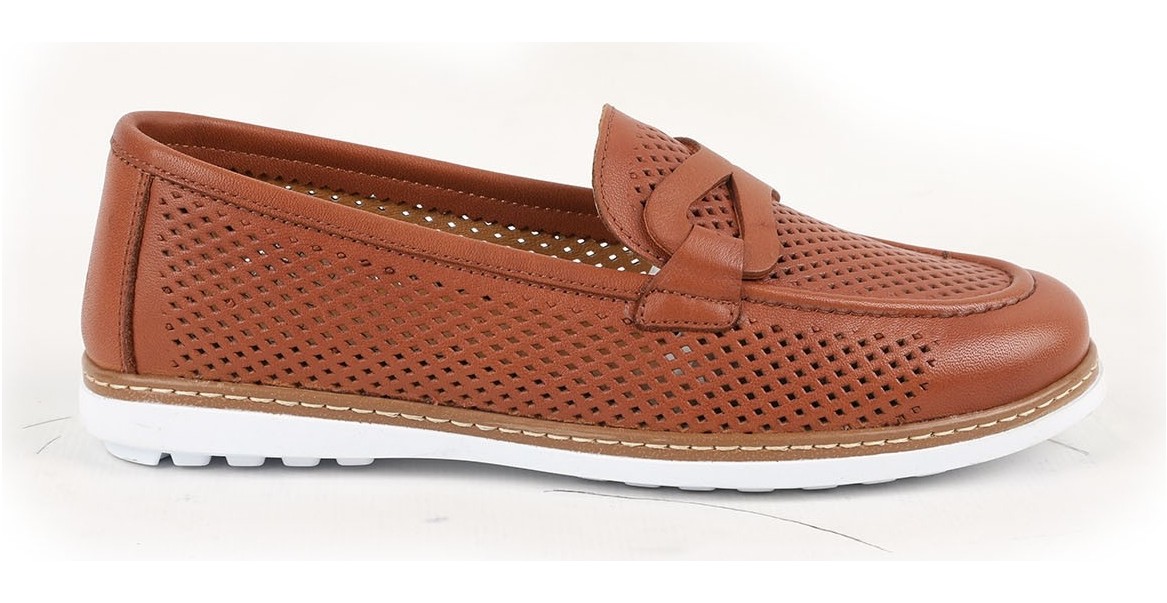 Libero L10.2231 Hakiki Deri Lazer Delikli Dikiş Detaylı Ortopedik Poli Taban Kadın Comfort Loafer Anne Ayakkabısı görsel 6