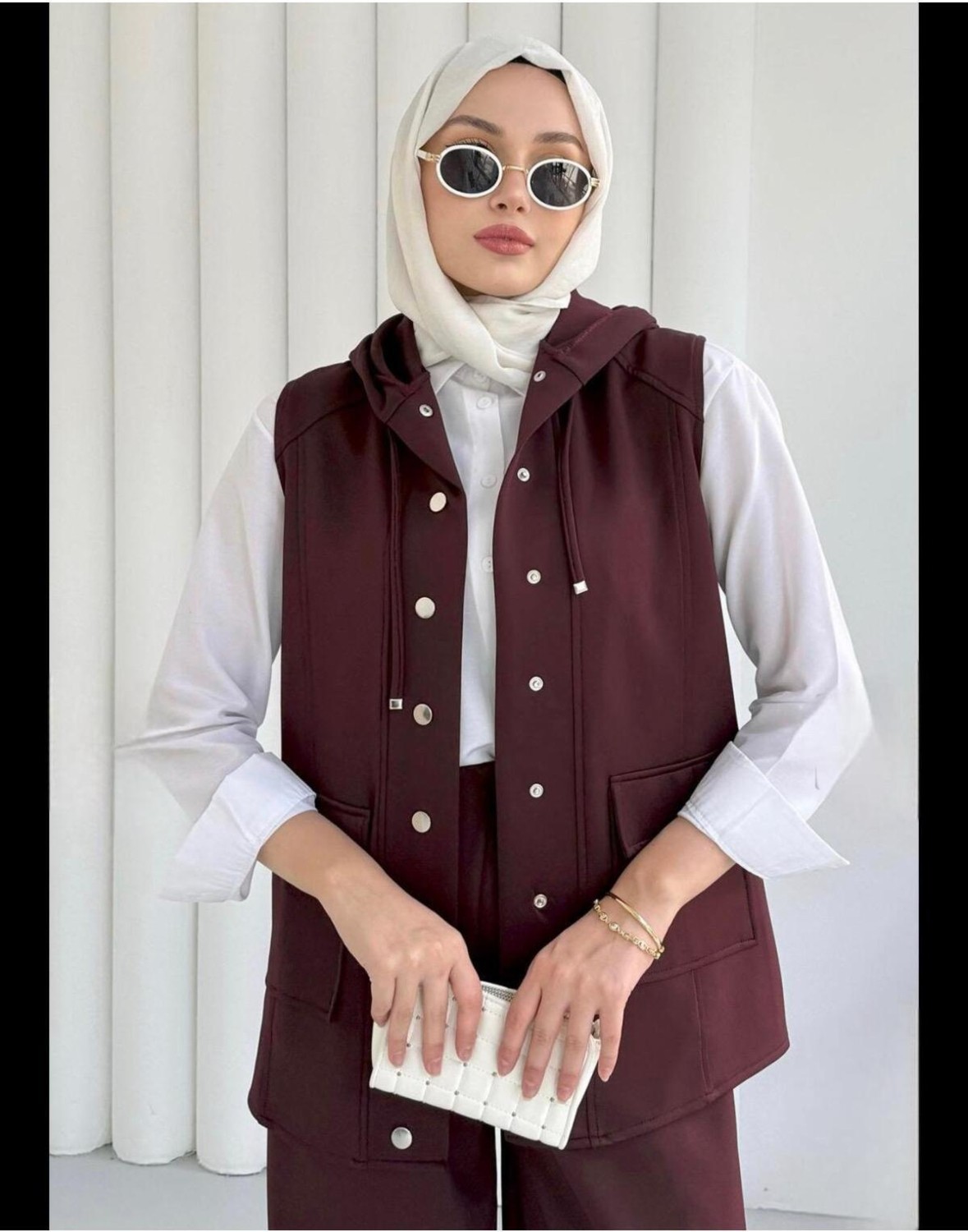 Moda Paketi Kapüşon Detaylı Düğmeli Scuba Yelek Bordo Kadın XL Beden Özellikli Tasarım