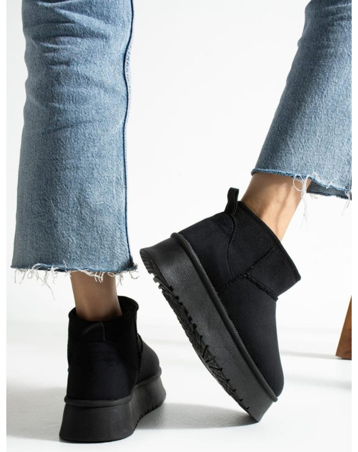 Neon Shoes Kadın Süet Içi Kürklü Yünlü Kalın Tabanlı Kışlık Bilekte Kısa Ug Bot & Bootie görsel 3