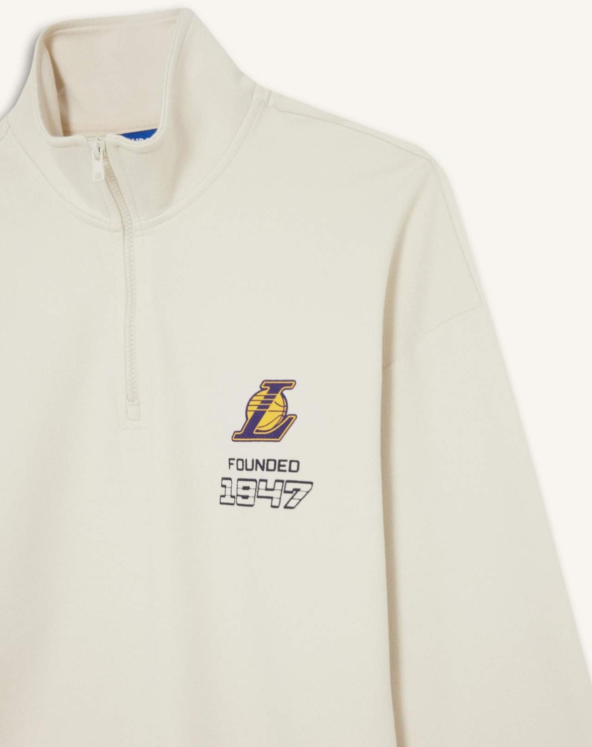 DeFacto NBA Los Angeles Lakers Oversize Geniş Kalıp Dik Yaka Yarım Fermuarlı Jakarlı Sweatshirt E9637AX25AU görsel 5