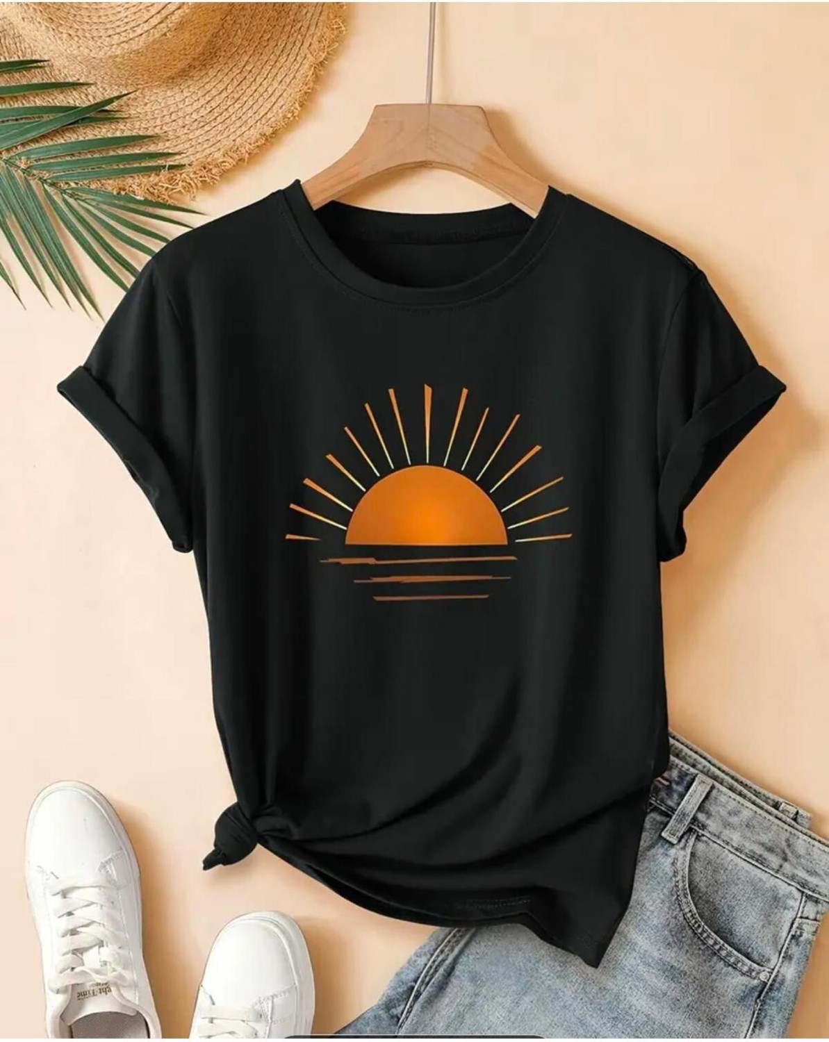 Medinenur Güneş Baskılı Basic T-Shirt
