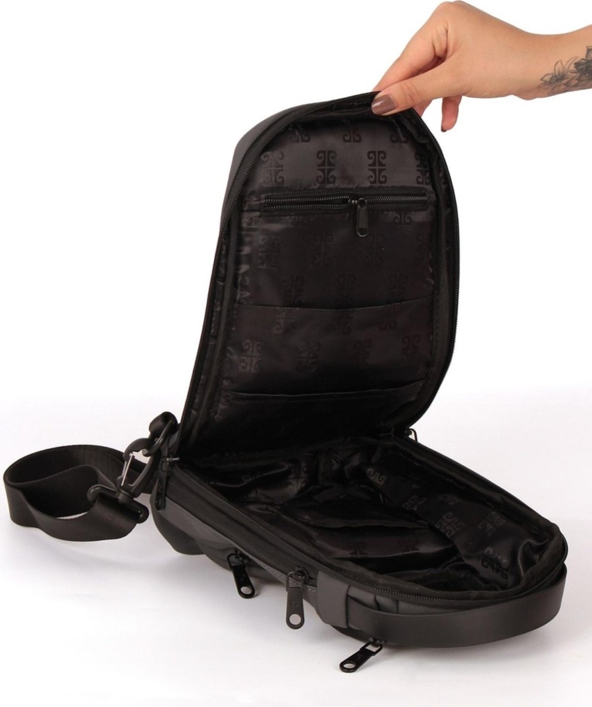 Pierre Cardin Logo Detaylı Erkek Body Bag görsel 5