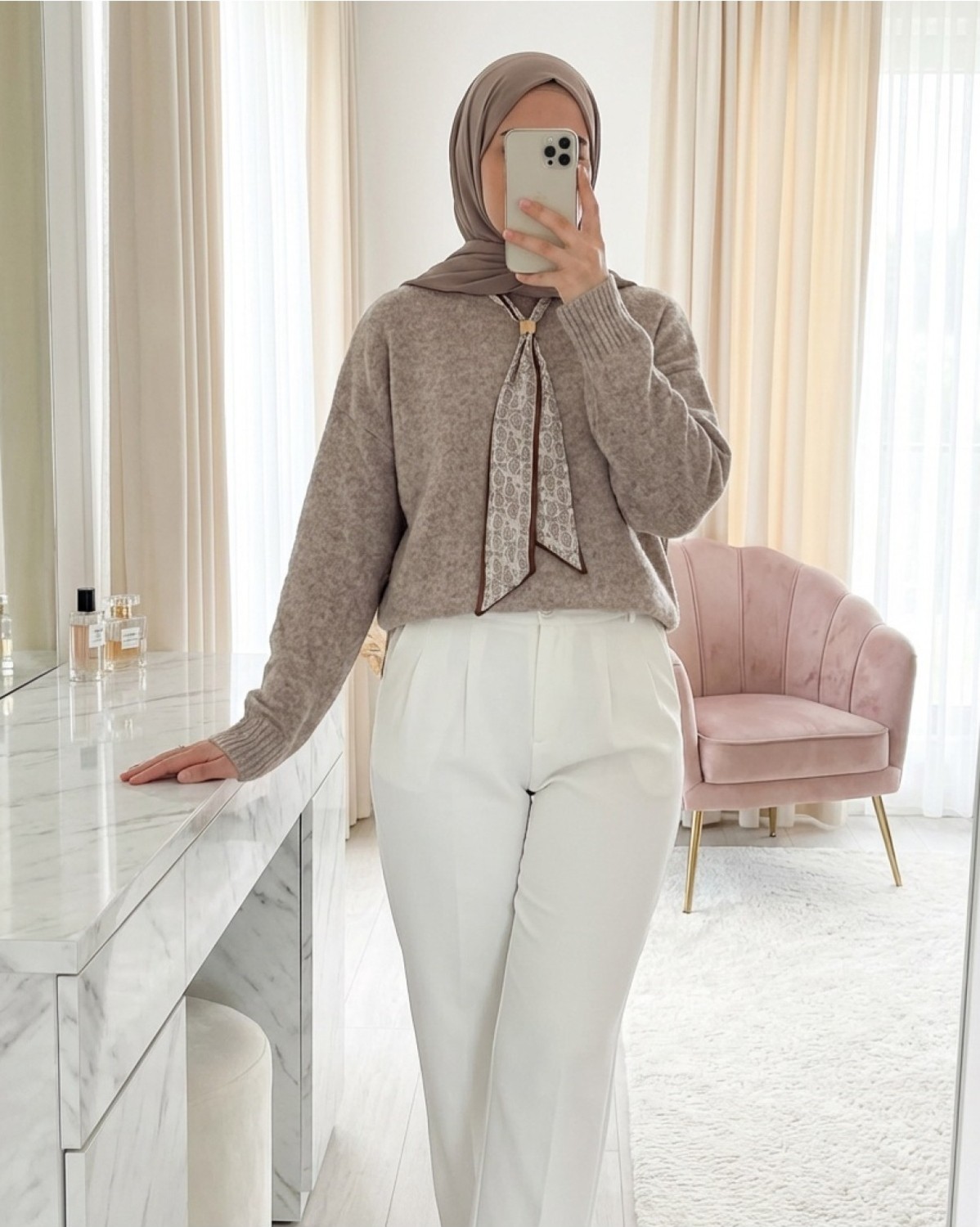 Moda Morfo Fularlı Yumoş Triko Kazak -Laci