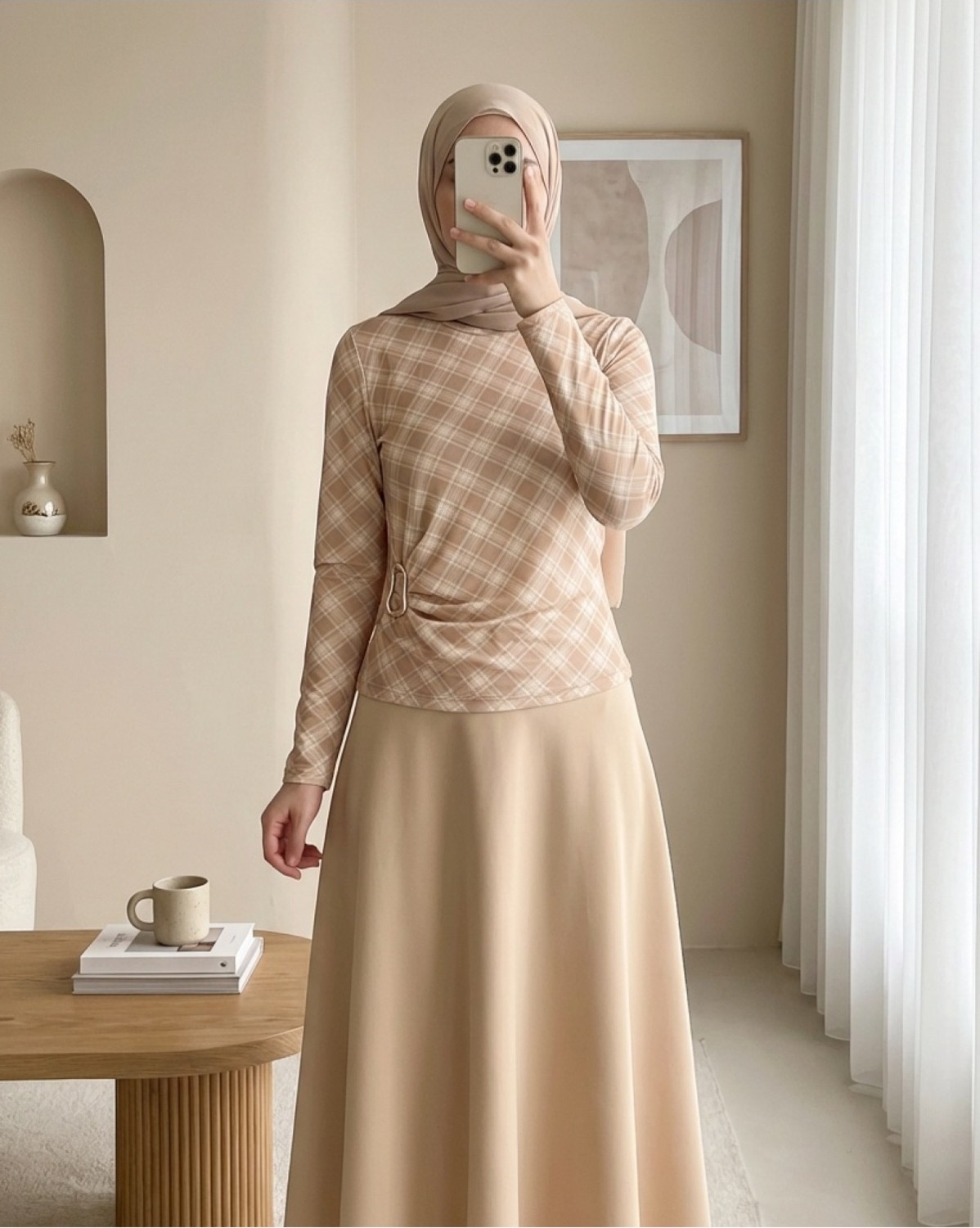 Moda Morfo Yanı Tokalı Ekose Desenli Bluz -Siyah