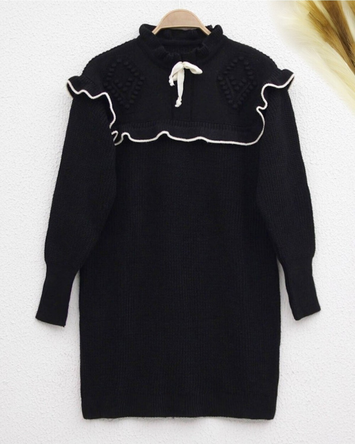 Moda Morfo Yakası Fırfırlı Bağcıklı Triko Tunik -Siyah görsel 5