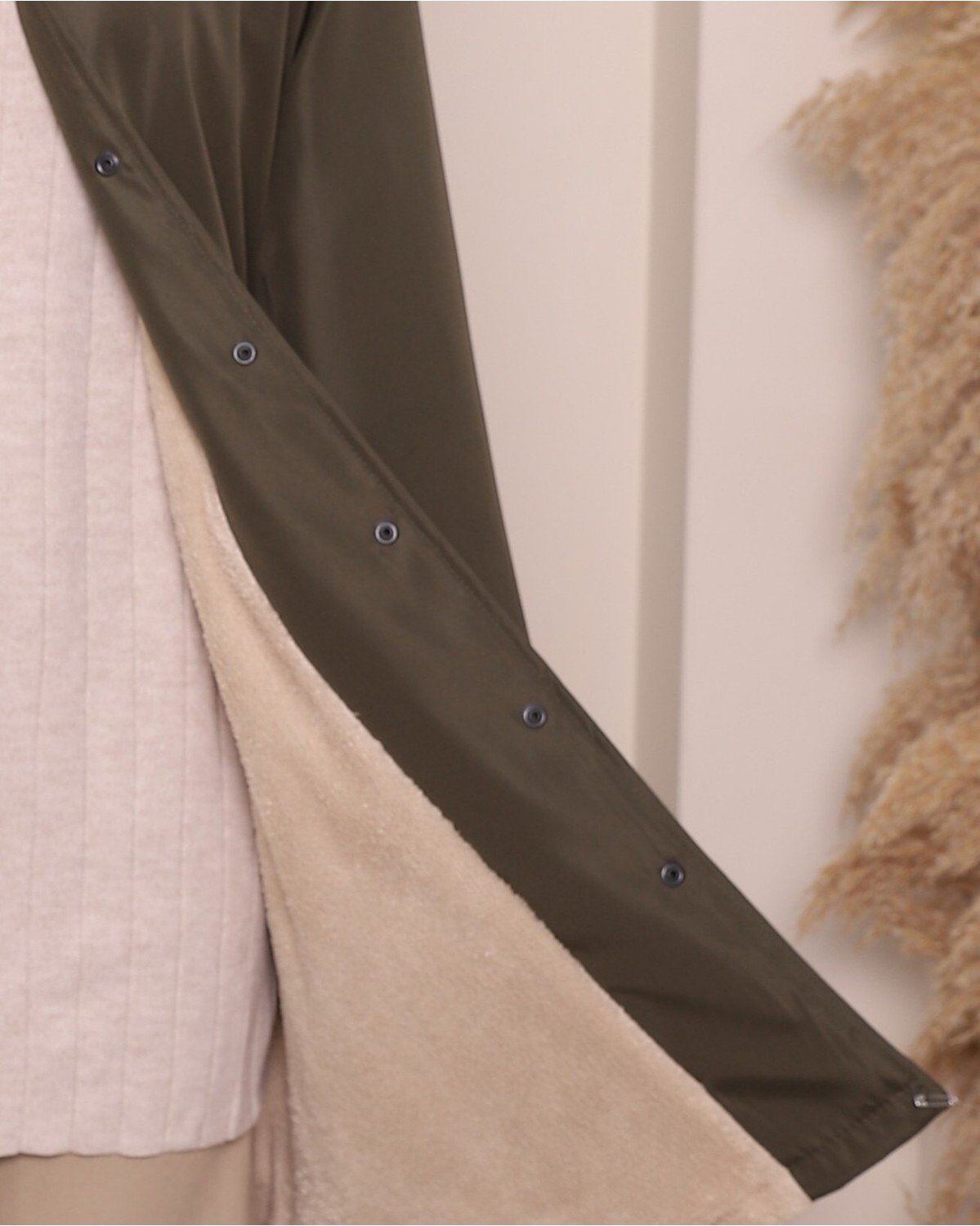 Moda Morfo Çıkma Kapşonlu Çıtçıtlı Cepli Kısa Kaban -Laci görsel 5
