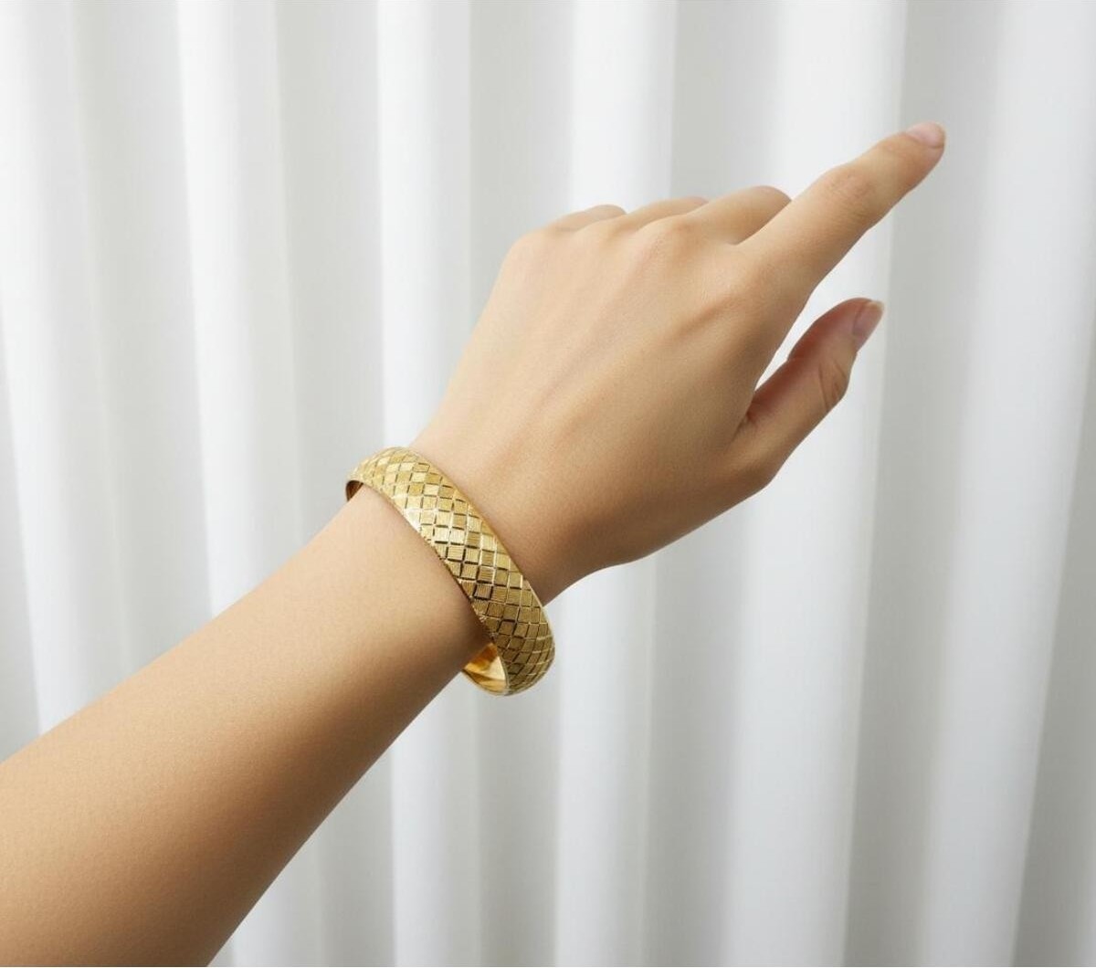 Kuyumcu Nurettin 10 gr (Gram) Kalemli Kare Desenli Şarnel Bilezik 22 Ayar Altın Yatırımlık Işçiliksiz