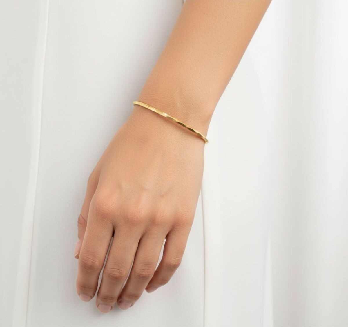 Kuyumcu Nurettin 9 gr (Gram) Piramit Desenli Ajda Bilezik 22 Ayar Altın Yatırımlık Işçiliksiz