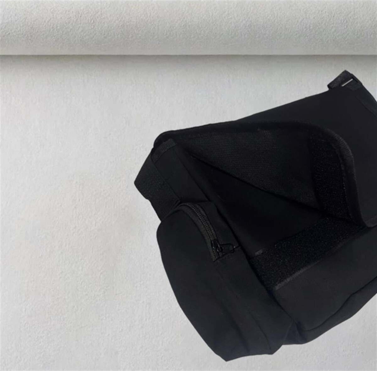 Mediterian Halloween temalı unisex siyah postacı çantası, şık ve kullanışlı tekstil tasarımı görsel 3