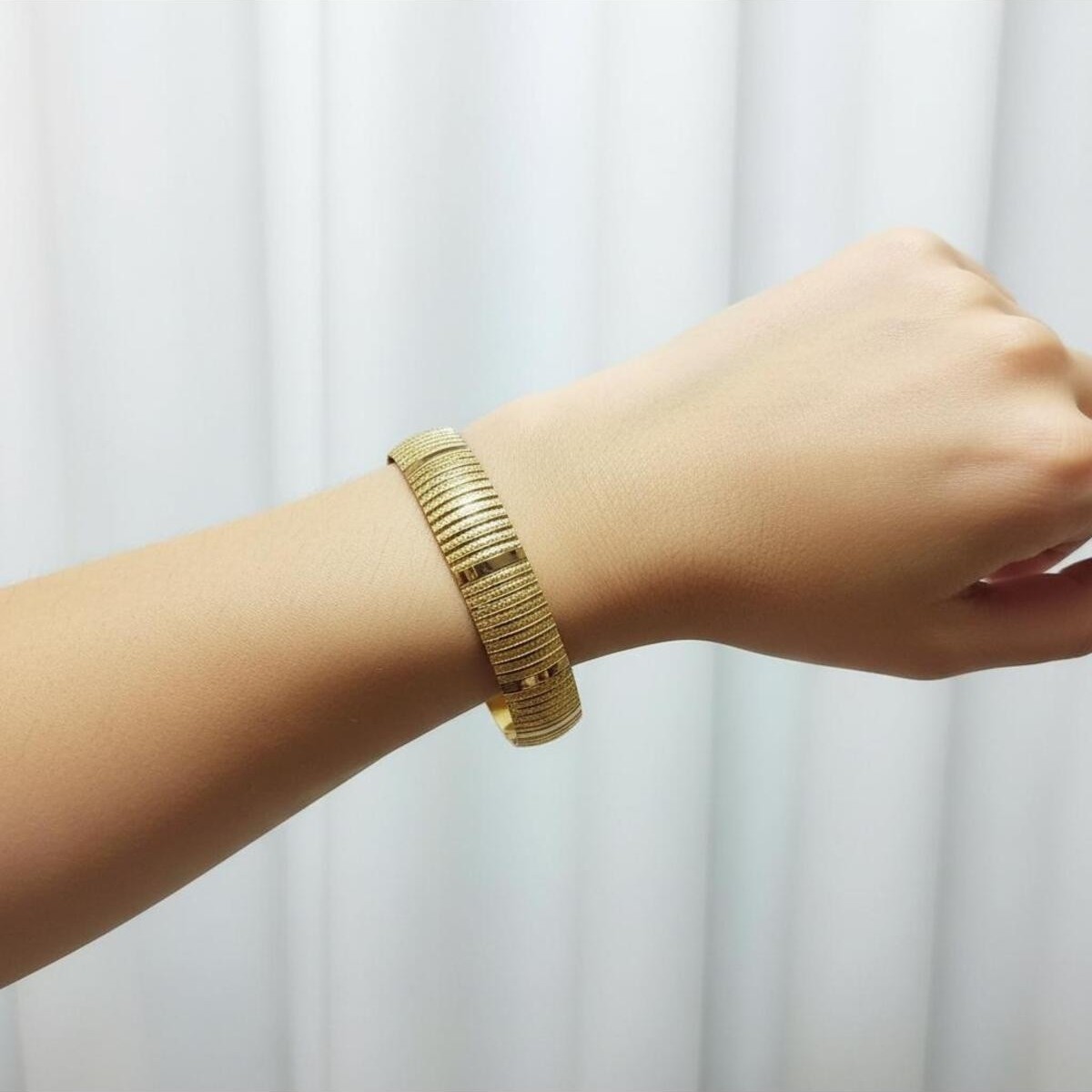 Kuyumcu Nurettin 10 gr (Gram) Paralel Desenli Şarnel Bilezik 22 Ayar Altın Yatırımlık Işçiliksiz