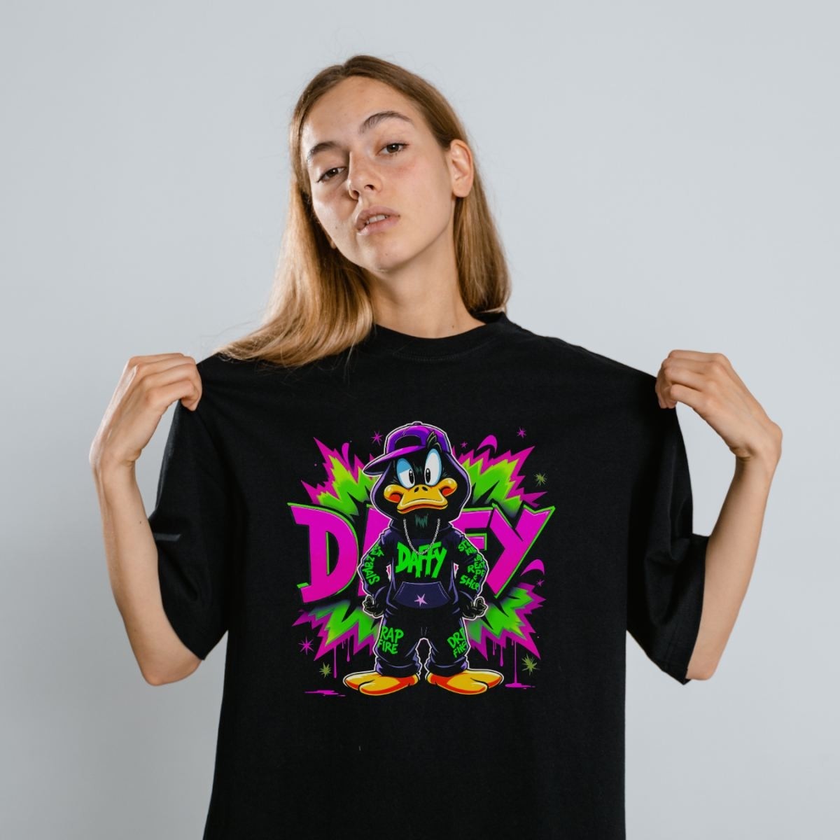 Fantastik Store Daffy Duck Graffiti Baskılı Unisex Siyah Tişört - 24/1 Penye Pamuklu görsel 4