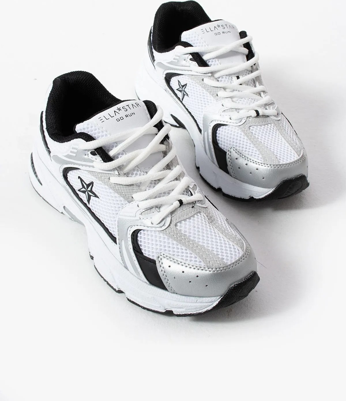 Ellastar 570 New Kadın Sneakers Spor Ayakkabı Düz Tabanlı Şıklık ve Konfor İçin Siyah Renk Seçeneği görsel 5