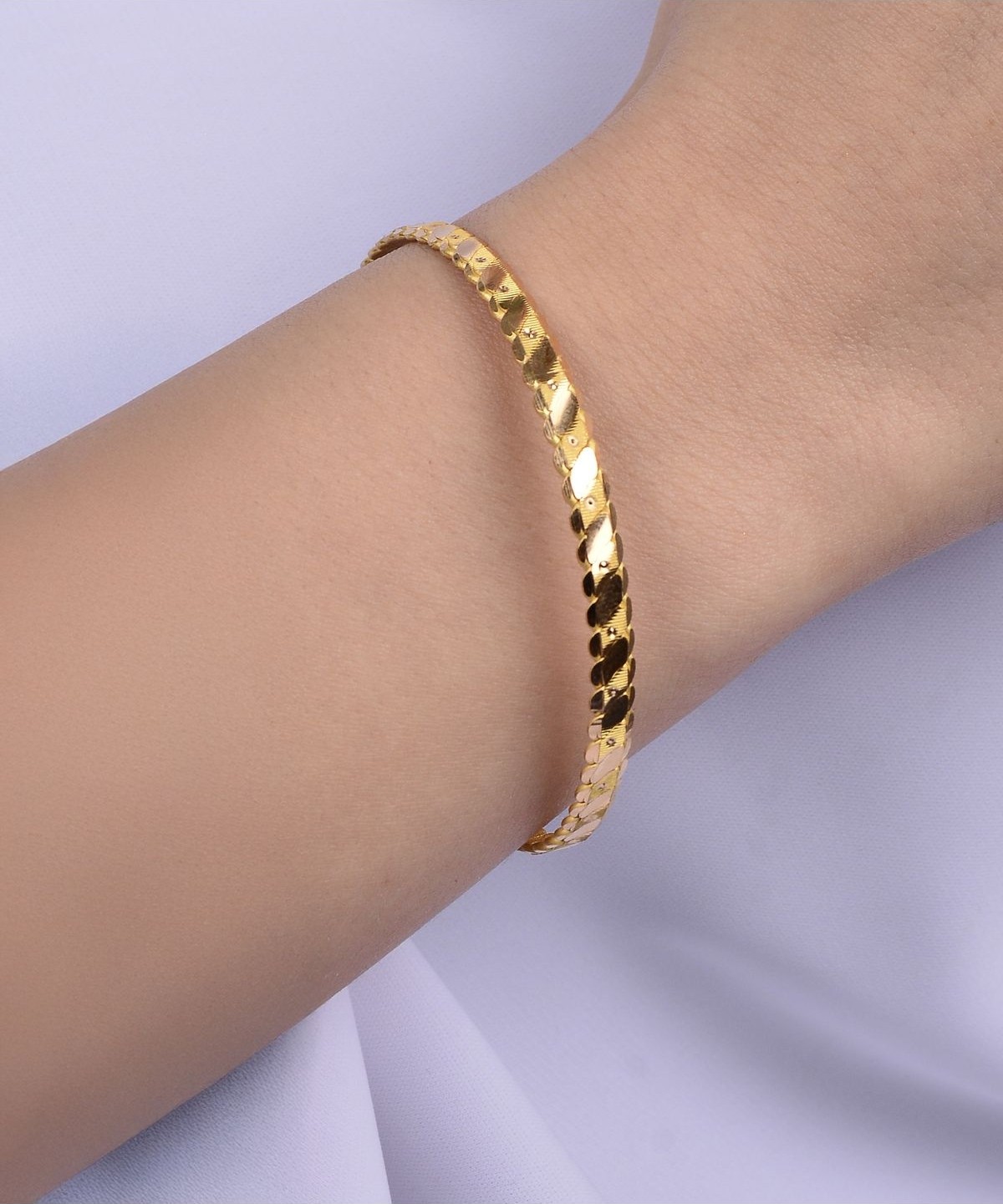 Kuyumcu Nurettin 25 gr (Gram) Kalemli Noktalı Üçlü Adana Burma Yatırımlık I?şçiliksiz Bilezik 22 Ayar Altın