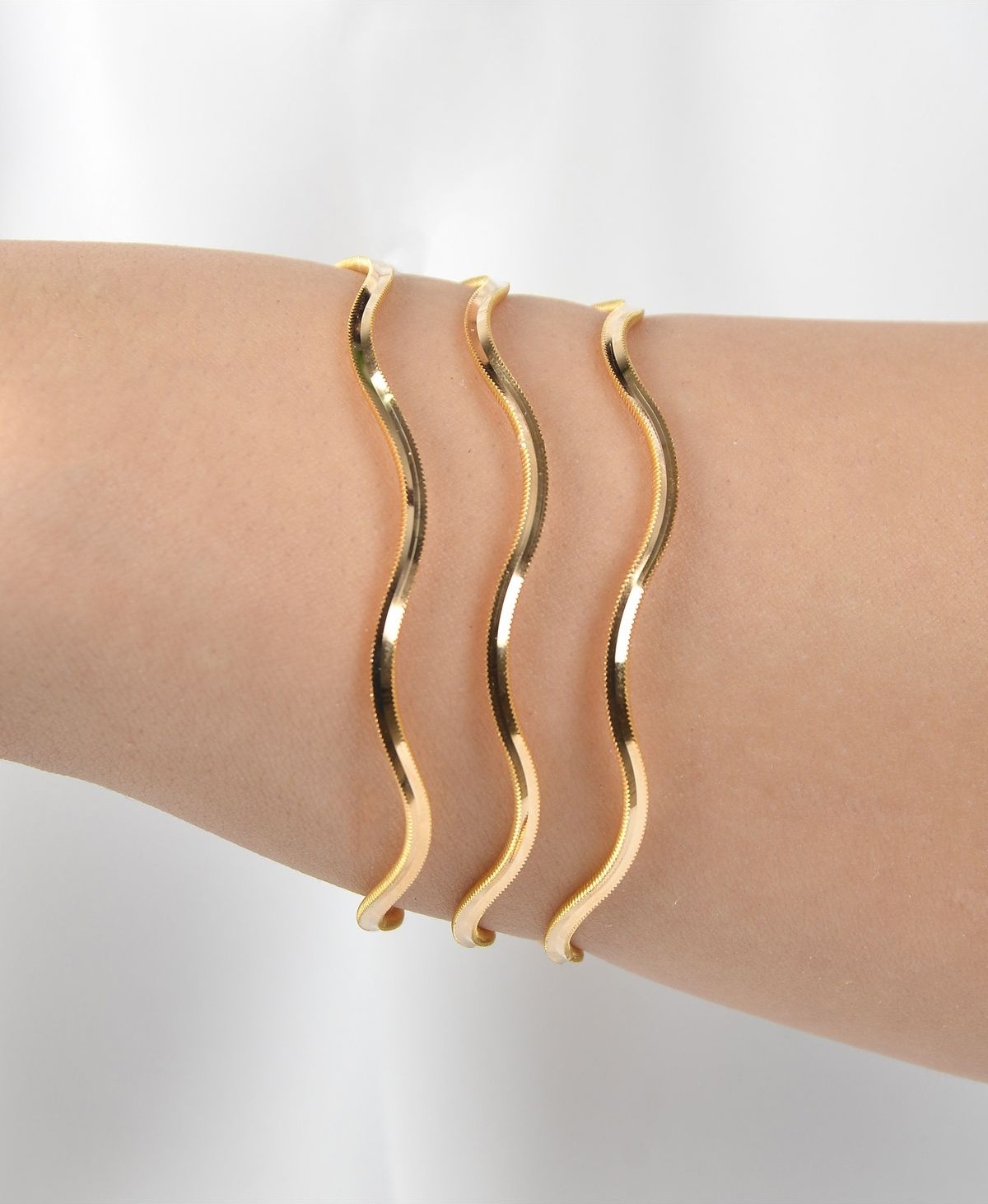 Kuyumcu Nurettin 15 (Gram) Dalgalı Ajda Bilezik 22 Ayar Altın