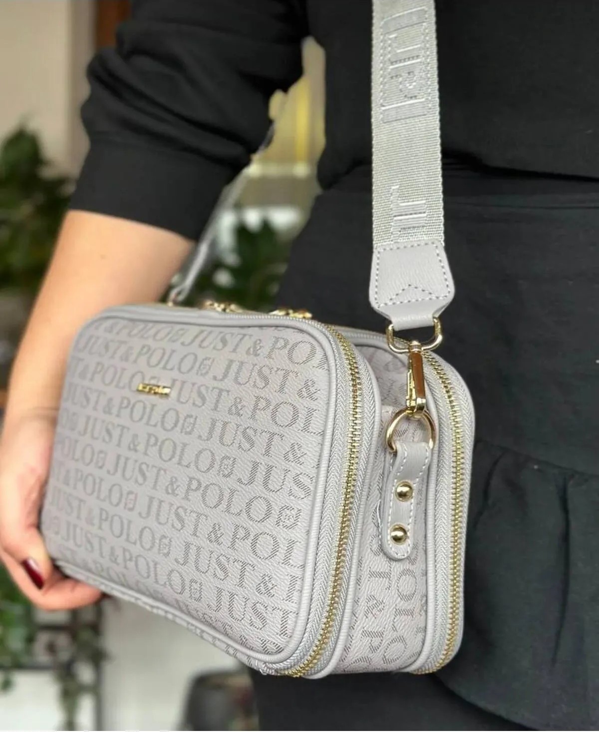 Just Polo Kadın Günlük Kullanıma Uygun Baskılı Ayarlanabilir Askılı Şık Omuz Çantası Ebat: 26 x 16 cm
