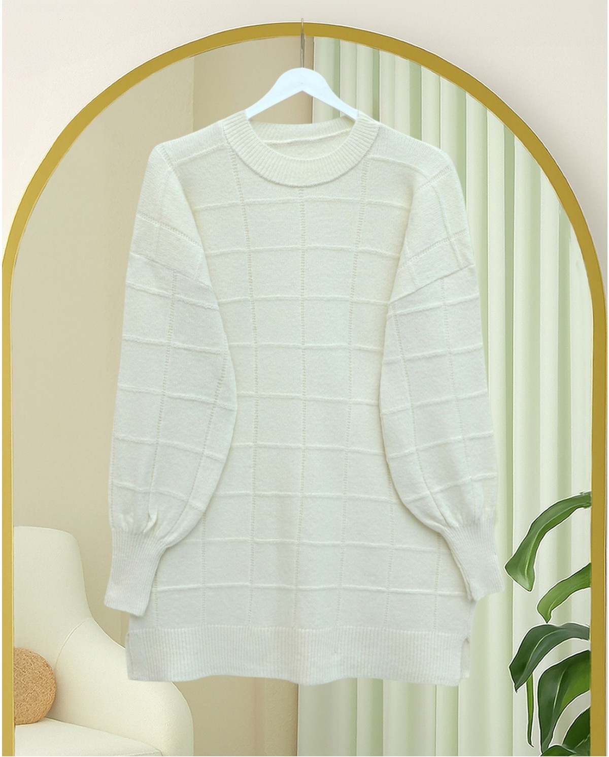 Moda Morfo Kare Desenli Yırtmaçlı Yumoş Triko Tunik -Ekru görsel 3