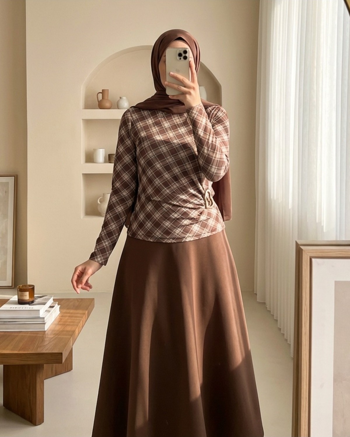 Moda Morfo Yanı Tokalı Ekose Desenli Bluz -Siyah görsel 6