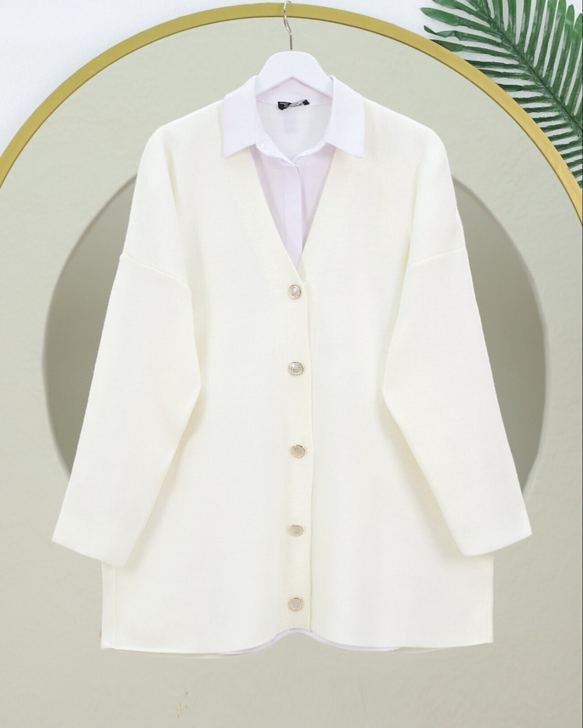 Moda Morfo V Yaka Düğmeli Oversize Triko Hırka -Ekru görsel 2