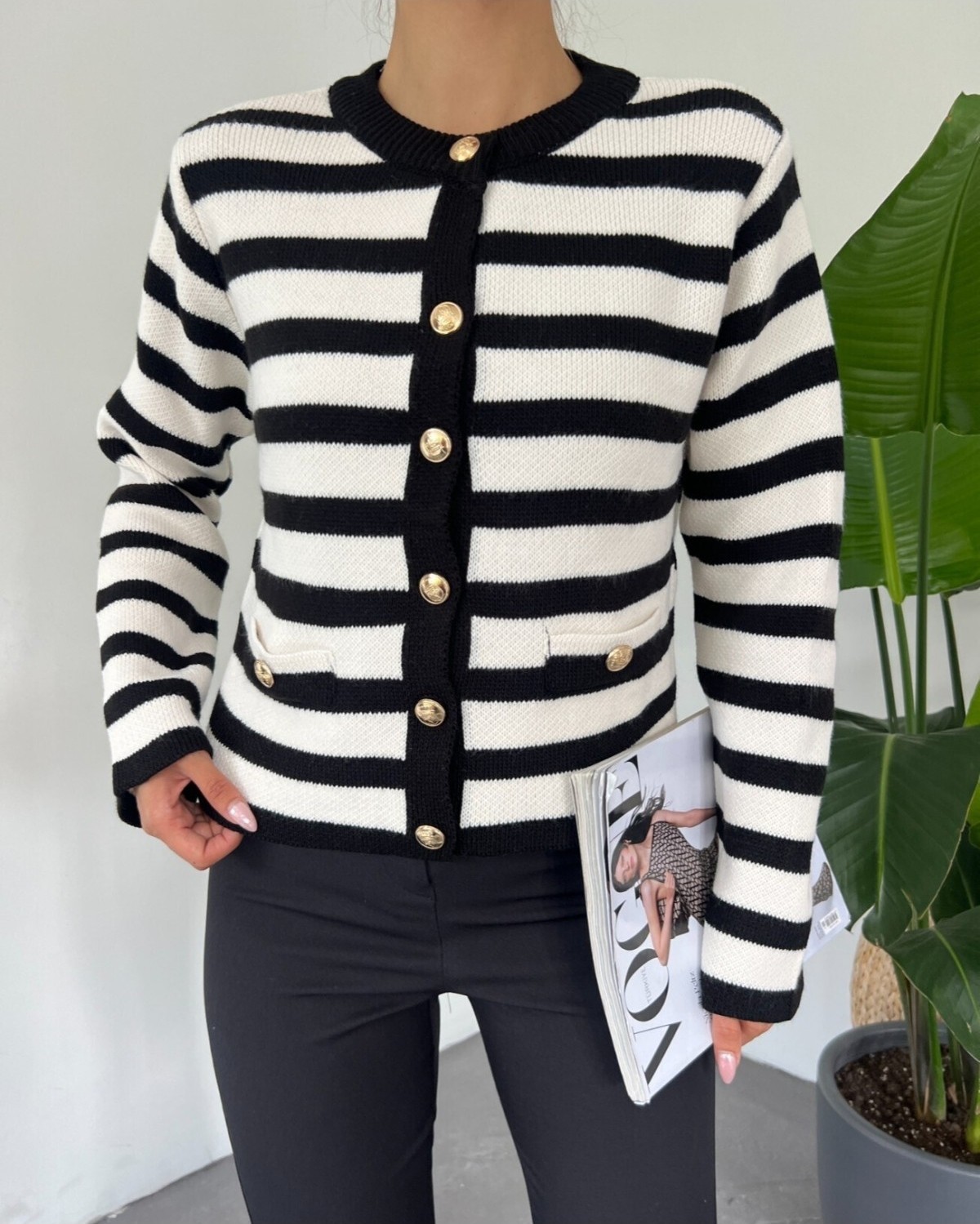 Moda Morfo Yuvarlak Yaka Çizgili Cep Detaylı Hırka -Siyah görsel 4