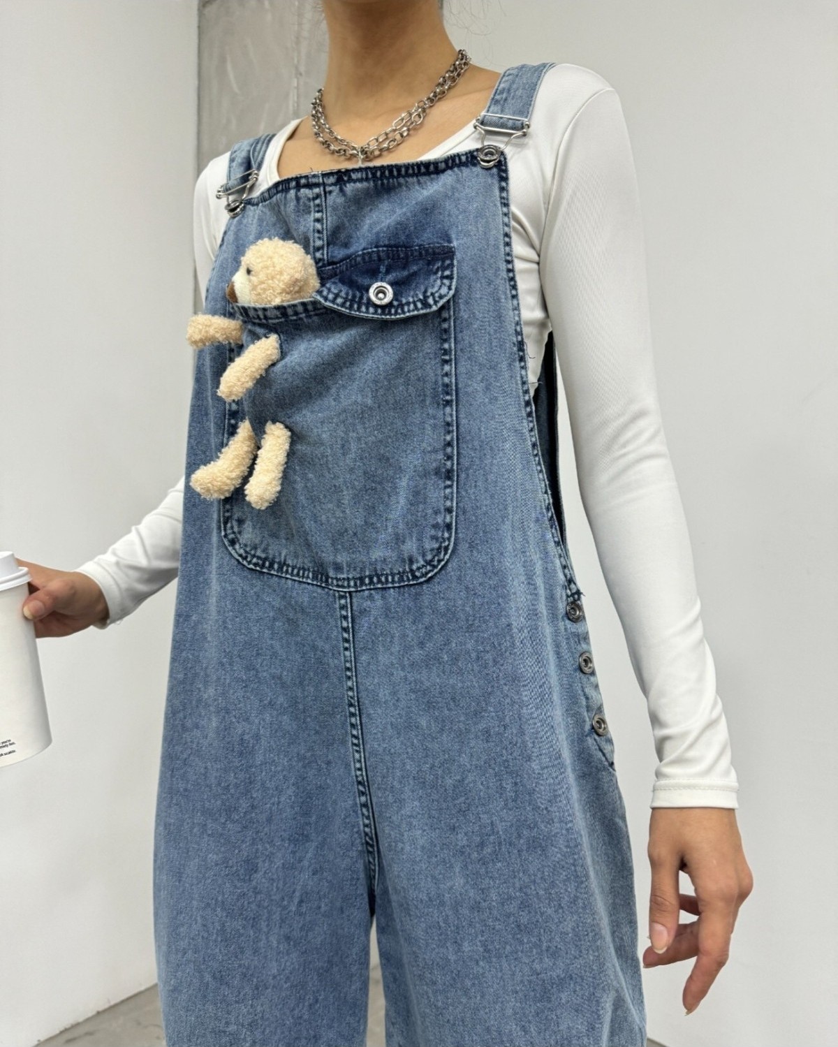 Moda Morfo Ayıcık Detaylı Askılı Yanları Düğmeli Kot Tulum -Buz Mavi görsel 4