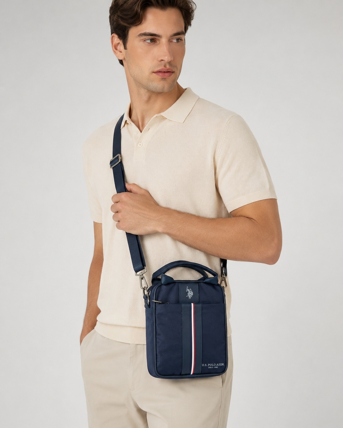 U.S. Polo Assn. Lacivert Erkek Omuz Askılı Postacı Çantası Kumaş Çapraz El Çantası 26059 görsel 3