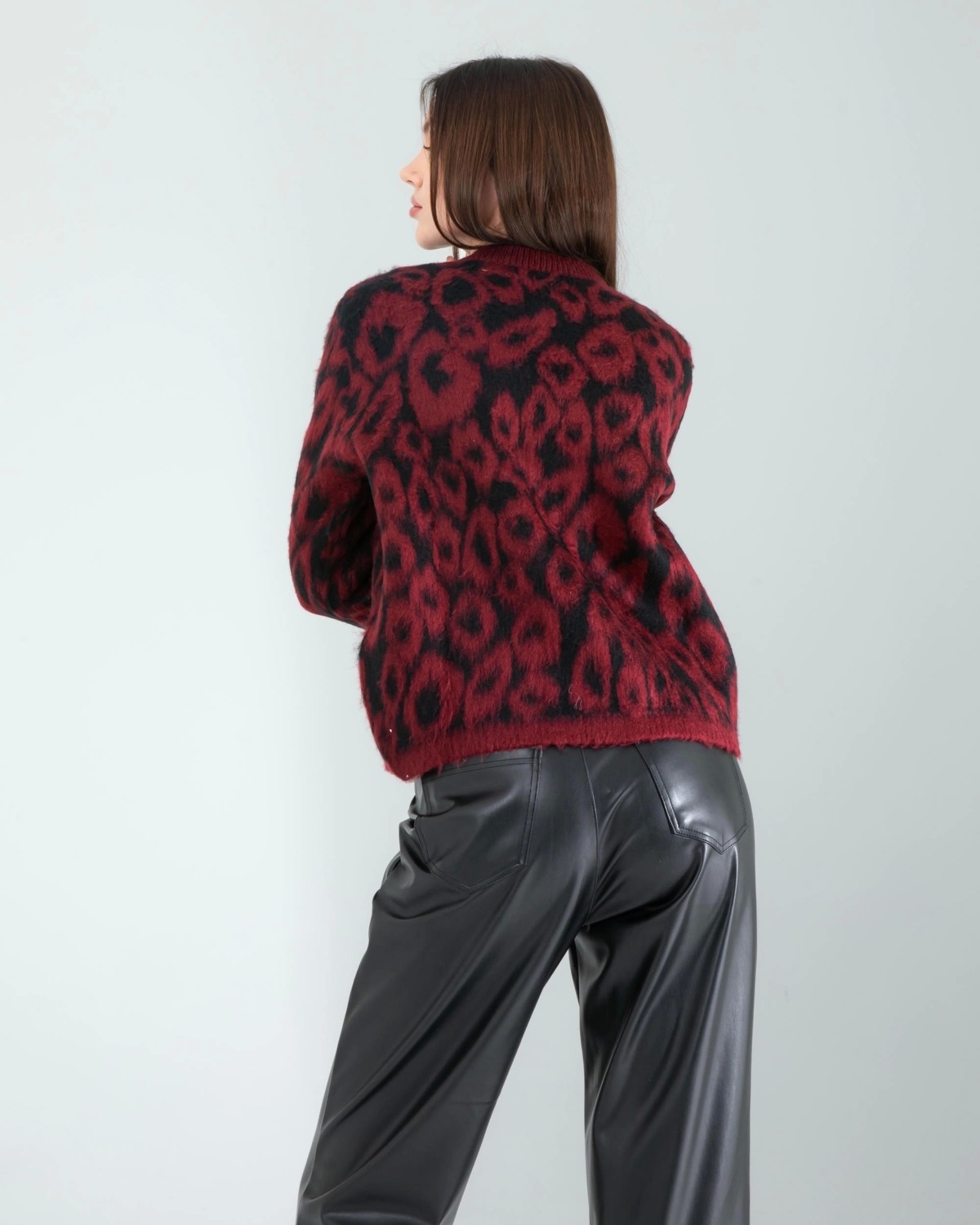Karşı Vitrin Kırmızı Leopar Desen Sakal Triko Hırka görsel 5