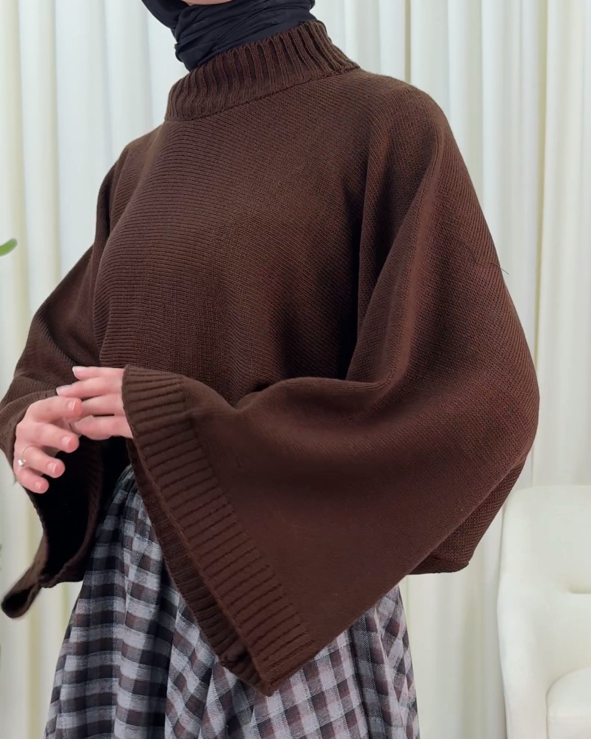 Moda Morfo Yarım Boğaz Krop Triko Kazak -Siyah görsel 2