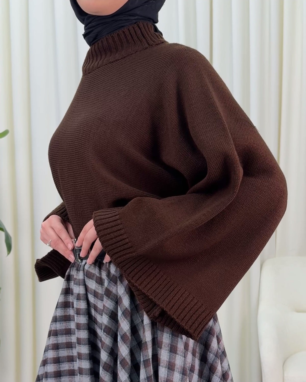 Moda Morfo Yarım Boğaz Krop Triko Kazak -Siyah görsel 4