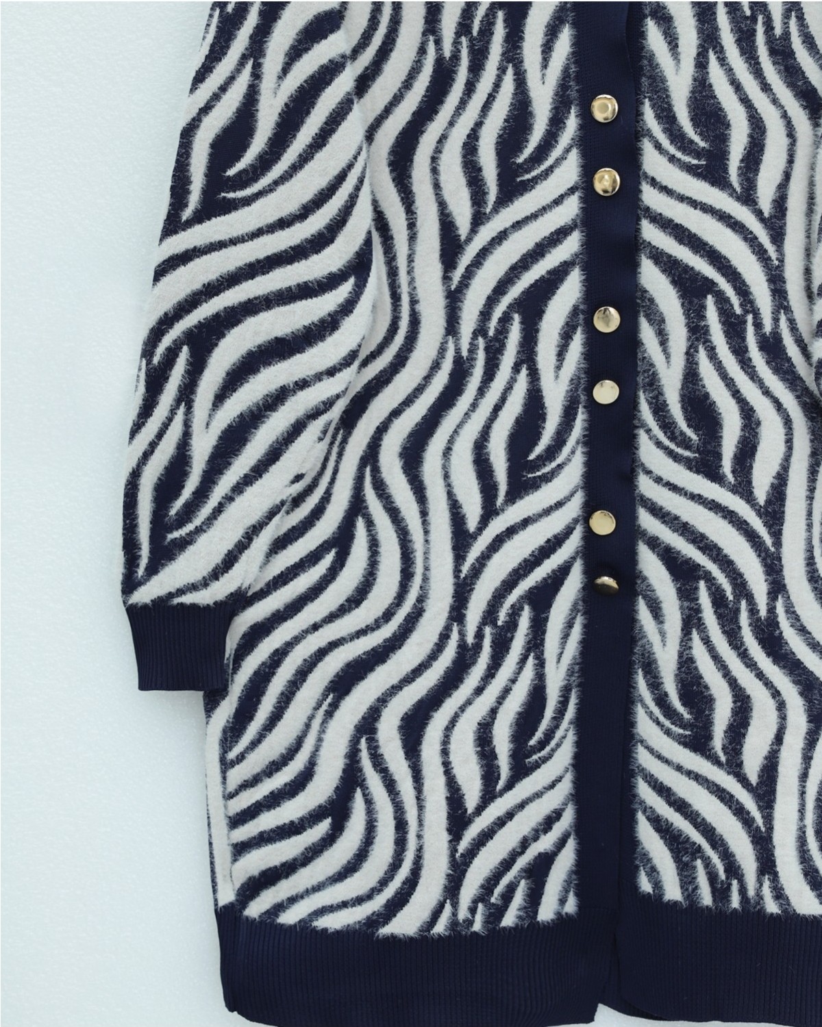 Moda Morfo Düğmeli Zebra Desen Sakallı Triko Hırka -Kahve görsel 6
