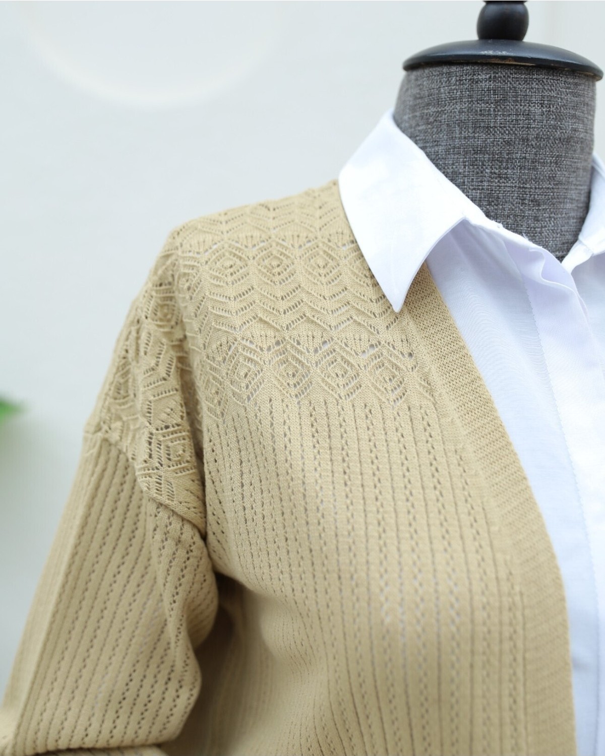 Moda Morfo Eteği Desenli Ajurlu Hırka -Taş görsel 6