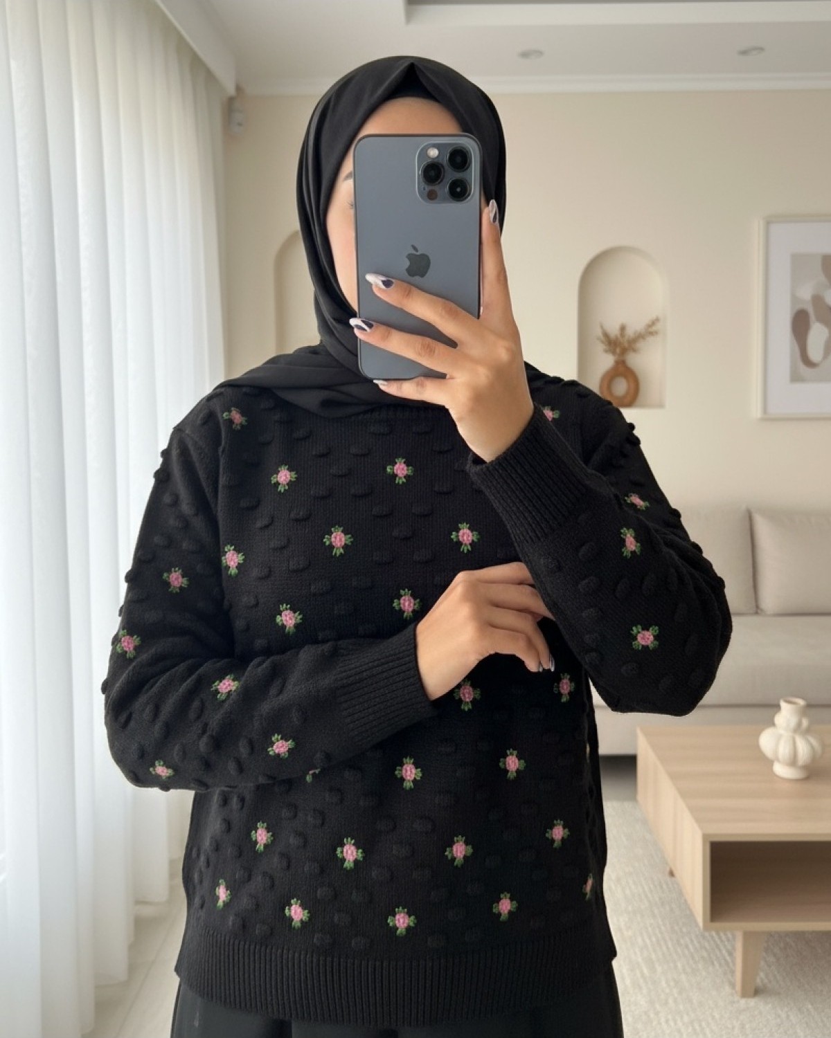Moda Morfo Önü Ve Kolları Ponponlu Triko Kazak -Siyah görsel 2