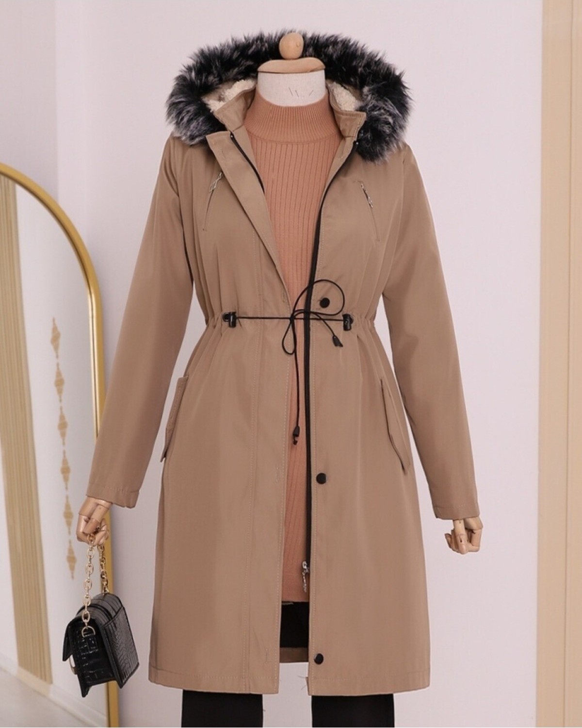 Moda Morfo Çıkma Kapşonlu Tünel Bağcıklı Kısa Kaban -Açık Vizon