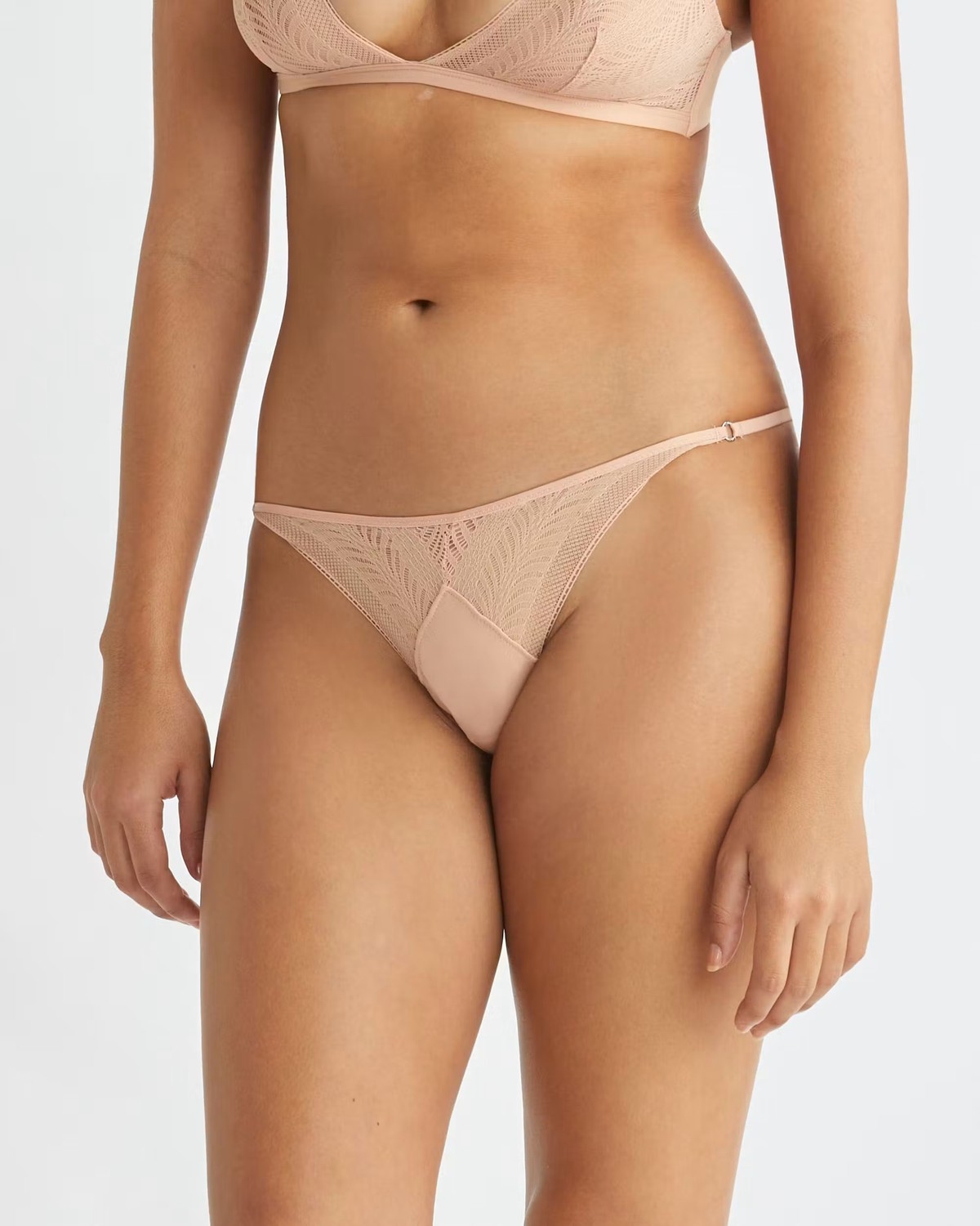 Calvin Klein Kadın / Kız Bej Calvin Klein Thong, Ubl Kadın Bej Tanga görsel 2