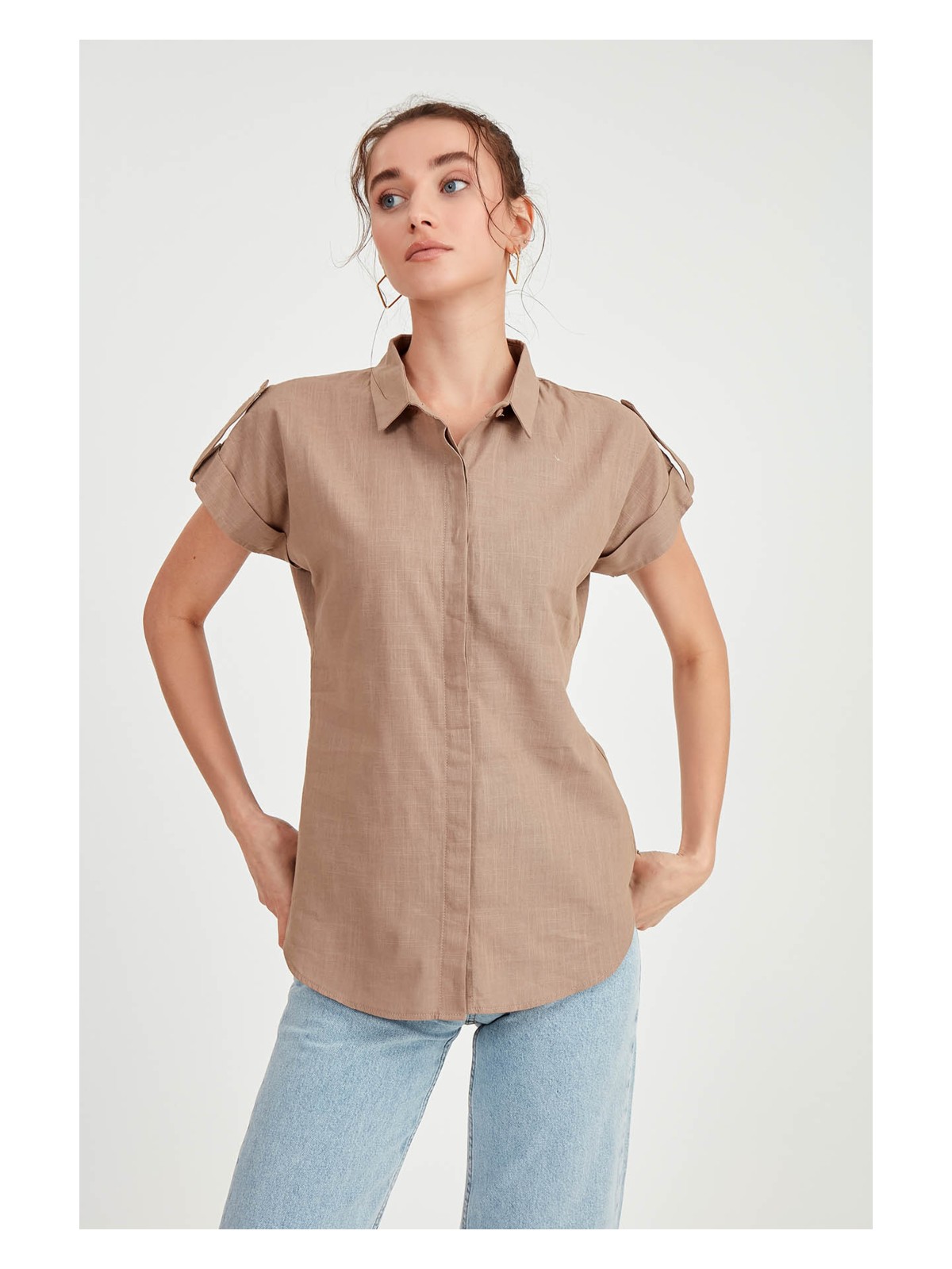 Vitrin Kol Detaylı Kısa Kol Gömlek - Görsel 10