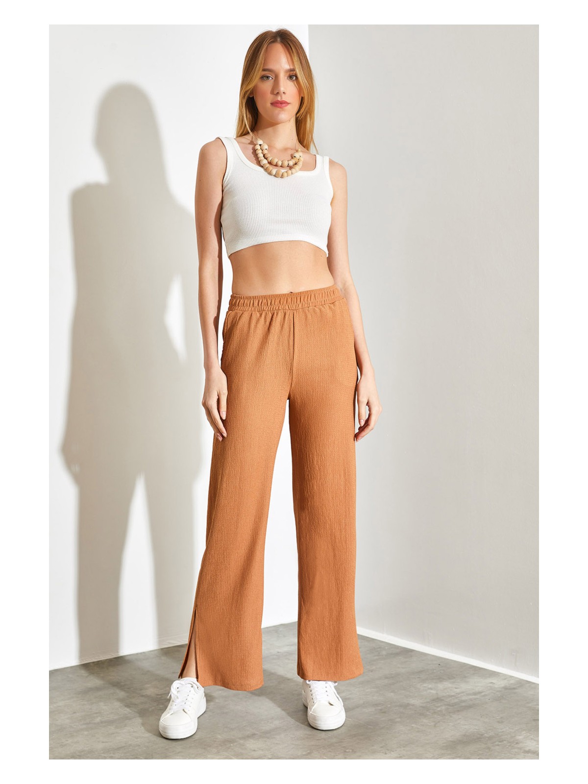 Shade Beli Lastikli Palazzo Yan Yırtmaçlı Pantolon - Görsel 4