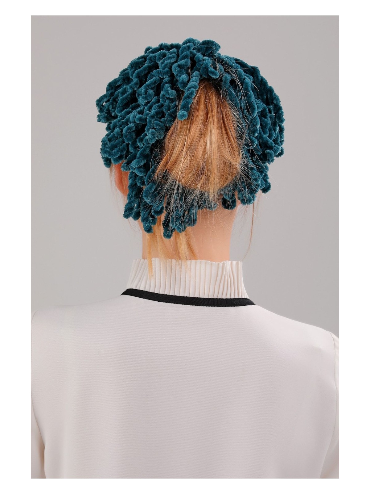 Melodi Scarf Topuz Tokası Eşarp Topuzu Kadife Bej - Görsel 4