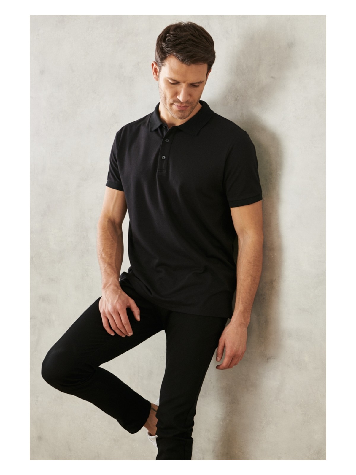 Altınyıldız Classics AC&Co / Altınyıldız Classics Erkek Çekmeyen Pamuklu Kumaş Slim Fit Dar Kesim Simsiyah Kıvrılmaz Polo Yaka T-shirt