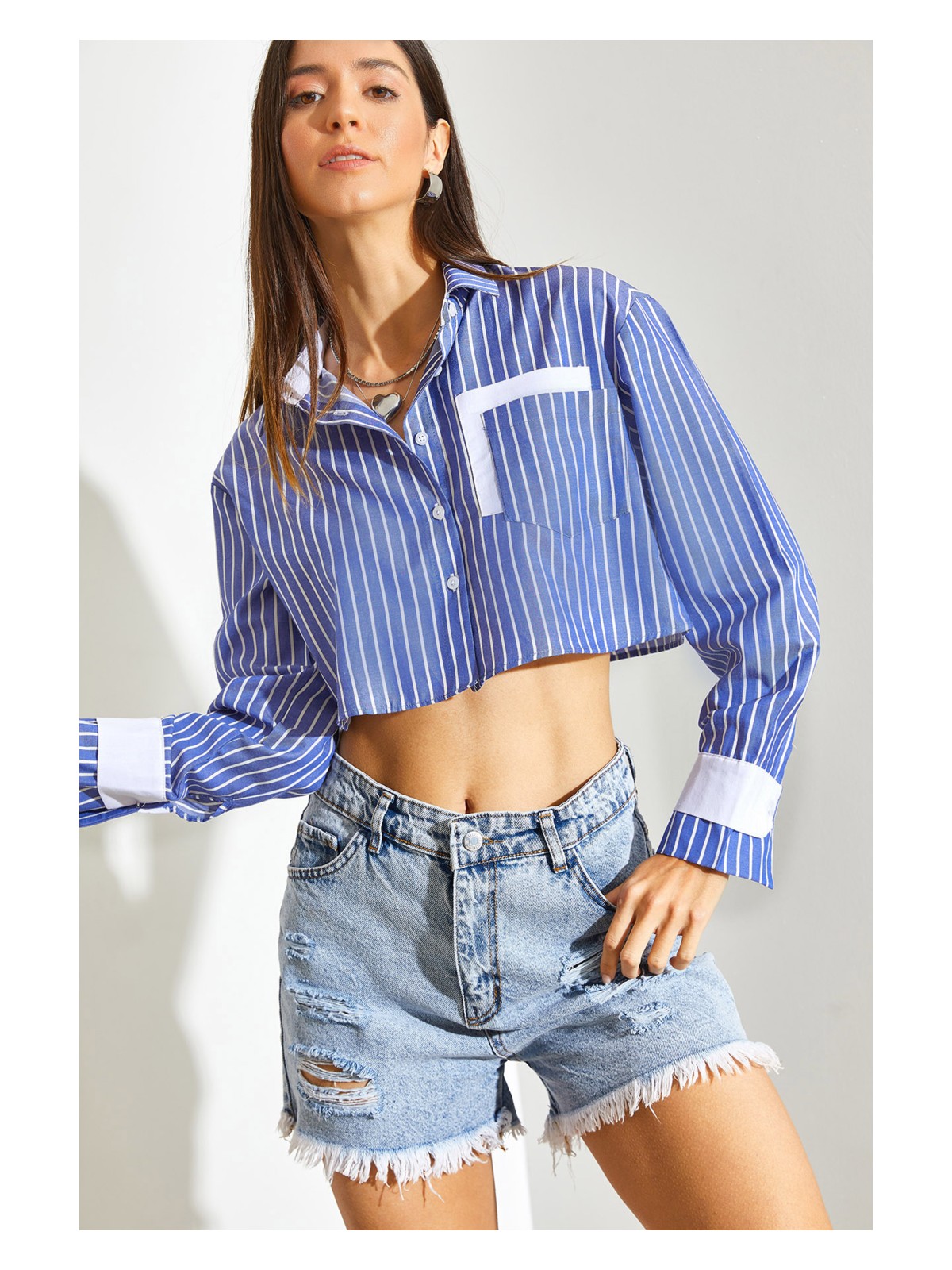 Shade Kadın Garni Cep Detaylı Çizgili Crop Gömlek - Görsel 7