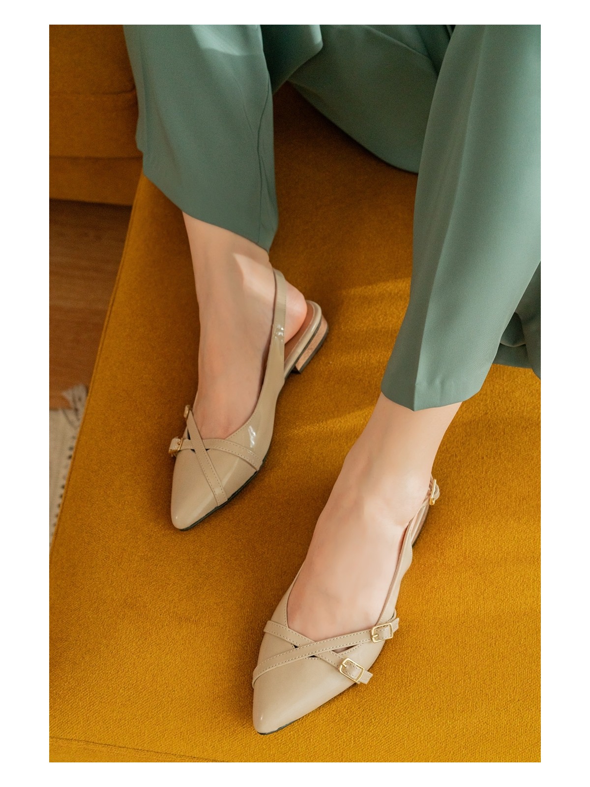 Divolya Pably Kahve Kırışık Rugan ( 2 cm Topuklu ) Sivri Burun Ayakkabı - Görsel 7