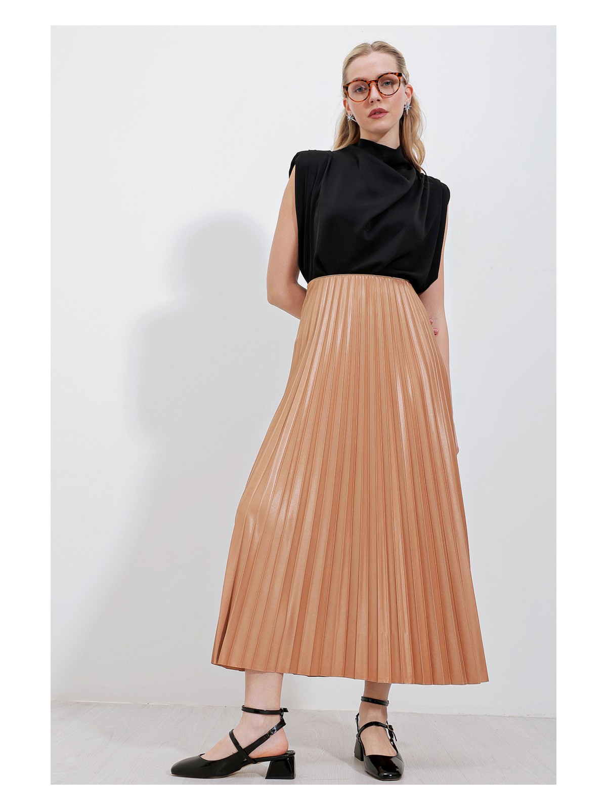 Bigdart 8009 Deri Görünümlü Piliseli Etek - Beyaz - Görsel 5