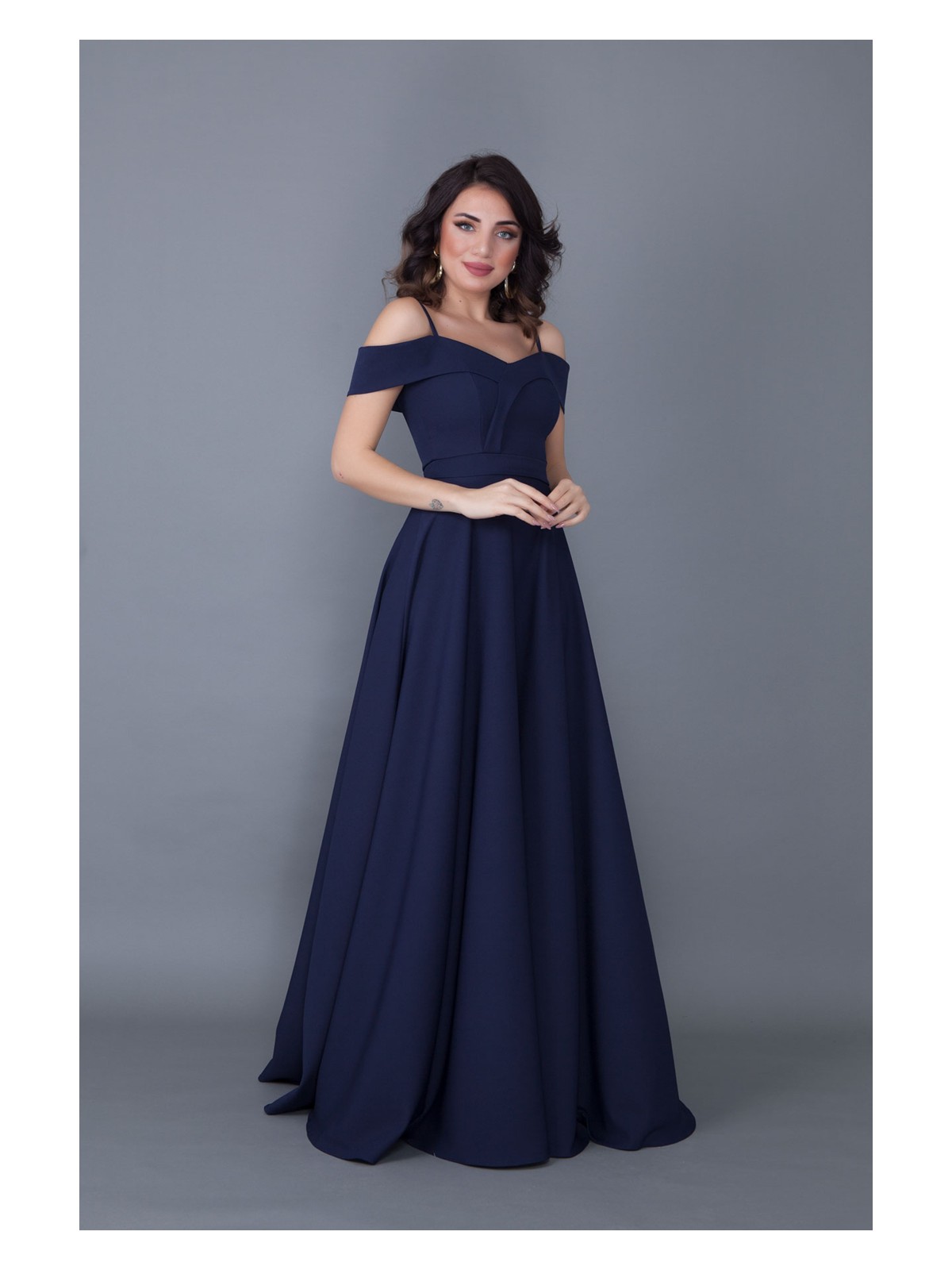 No48 Kayık Yaka Düşük Omuz Detaylı Askılı Maxi Boy Lacivert Abiye Elbise