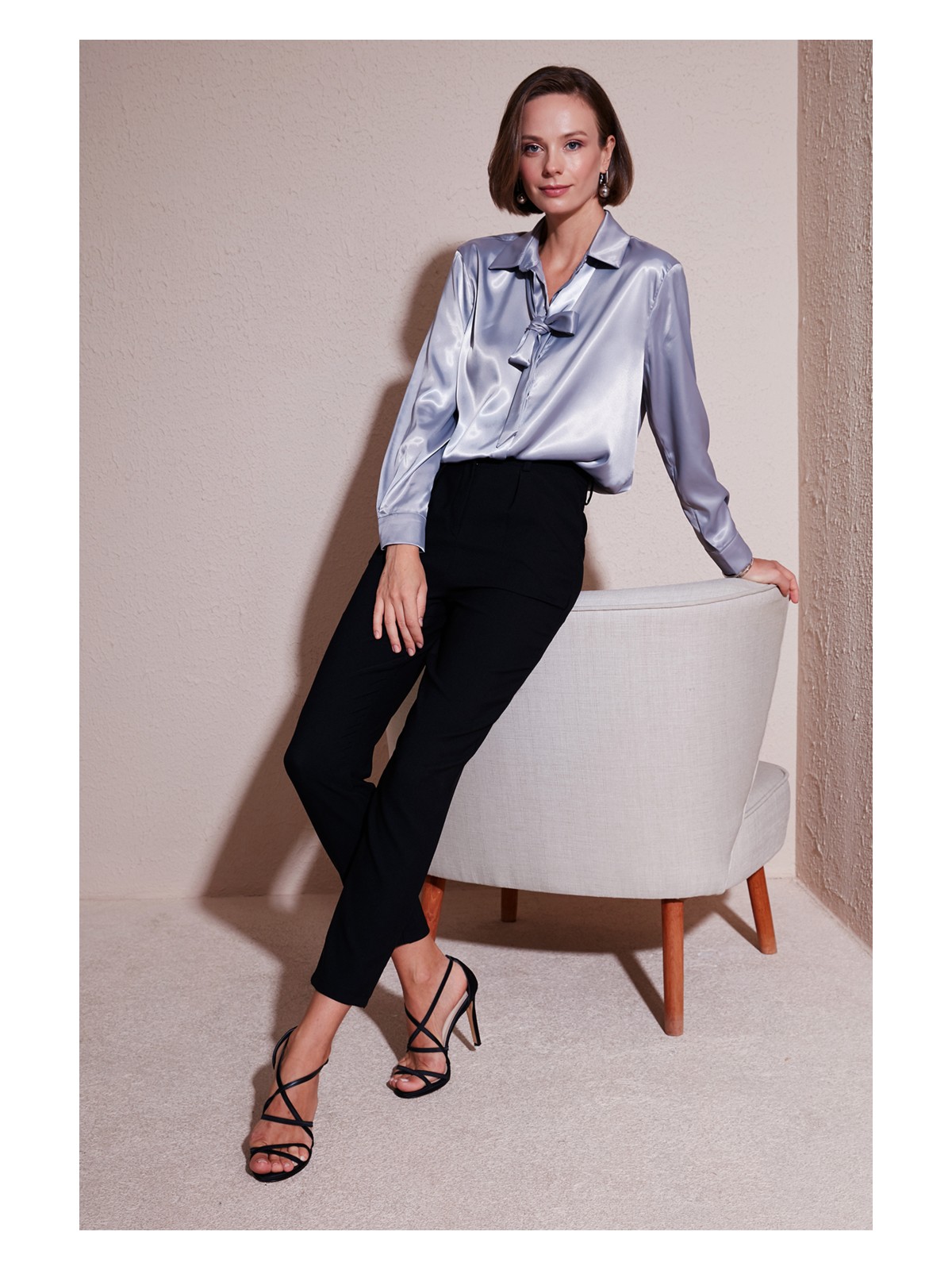 Lela Regular Fit Bağlama Detaylı Saten Gömlek Kadın Gömlek 611GO00159 - Görsel 8