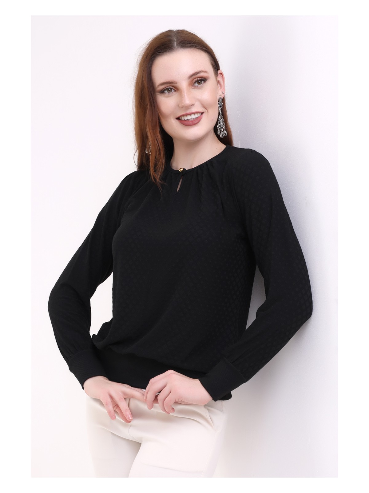 Şiir Harare Kadın Siyah Büzgülü Damla Yaka Düğmeli Örme Jakar Esnek Penye Uzun Kol Bluz & Tesettür Bluz