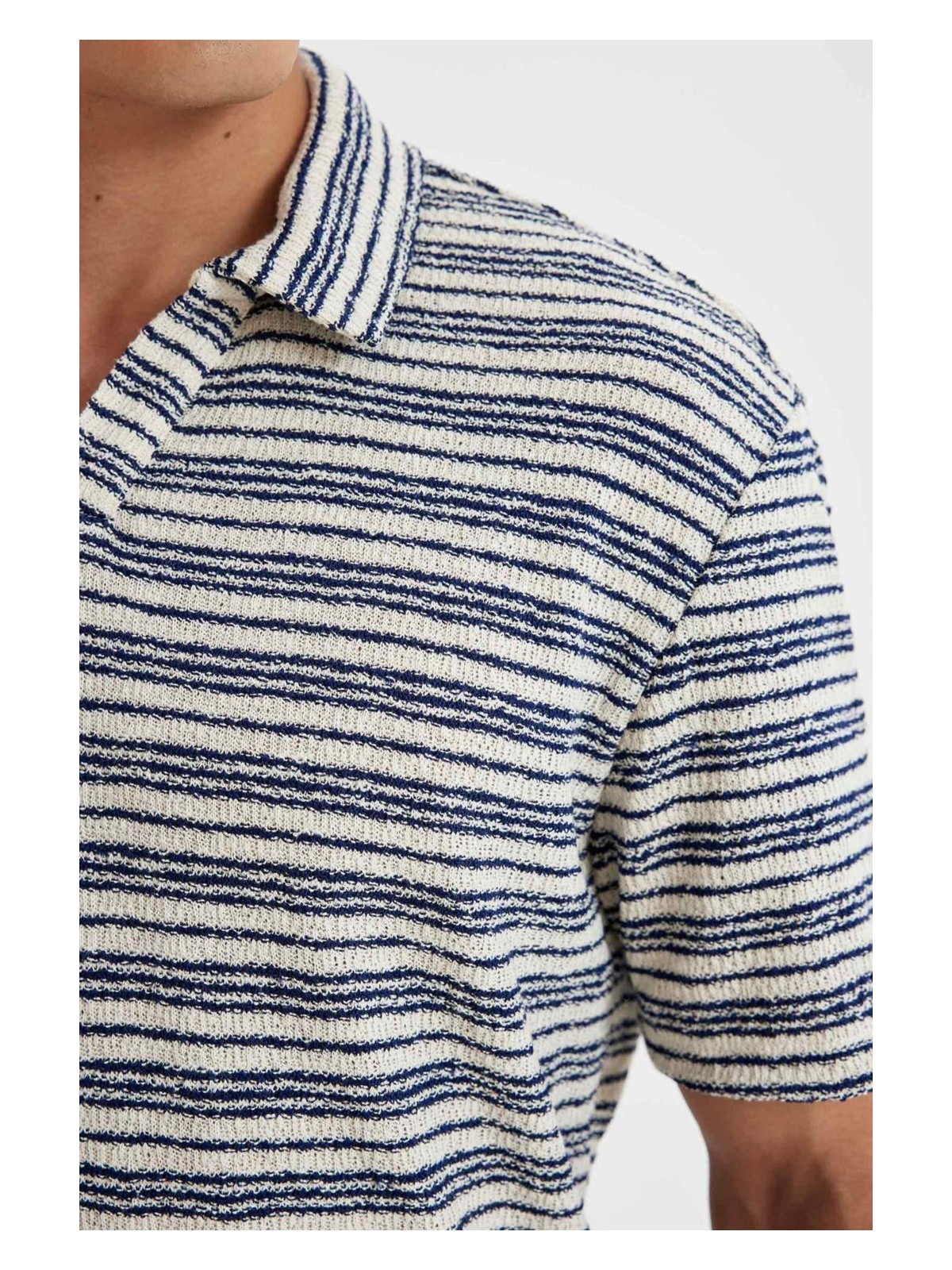 DeFacto Regular Fit Polo Yaka Triko Kısa Kollu Tişört D4818AX24SM - Görsel 5