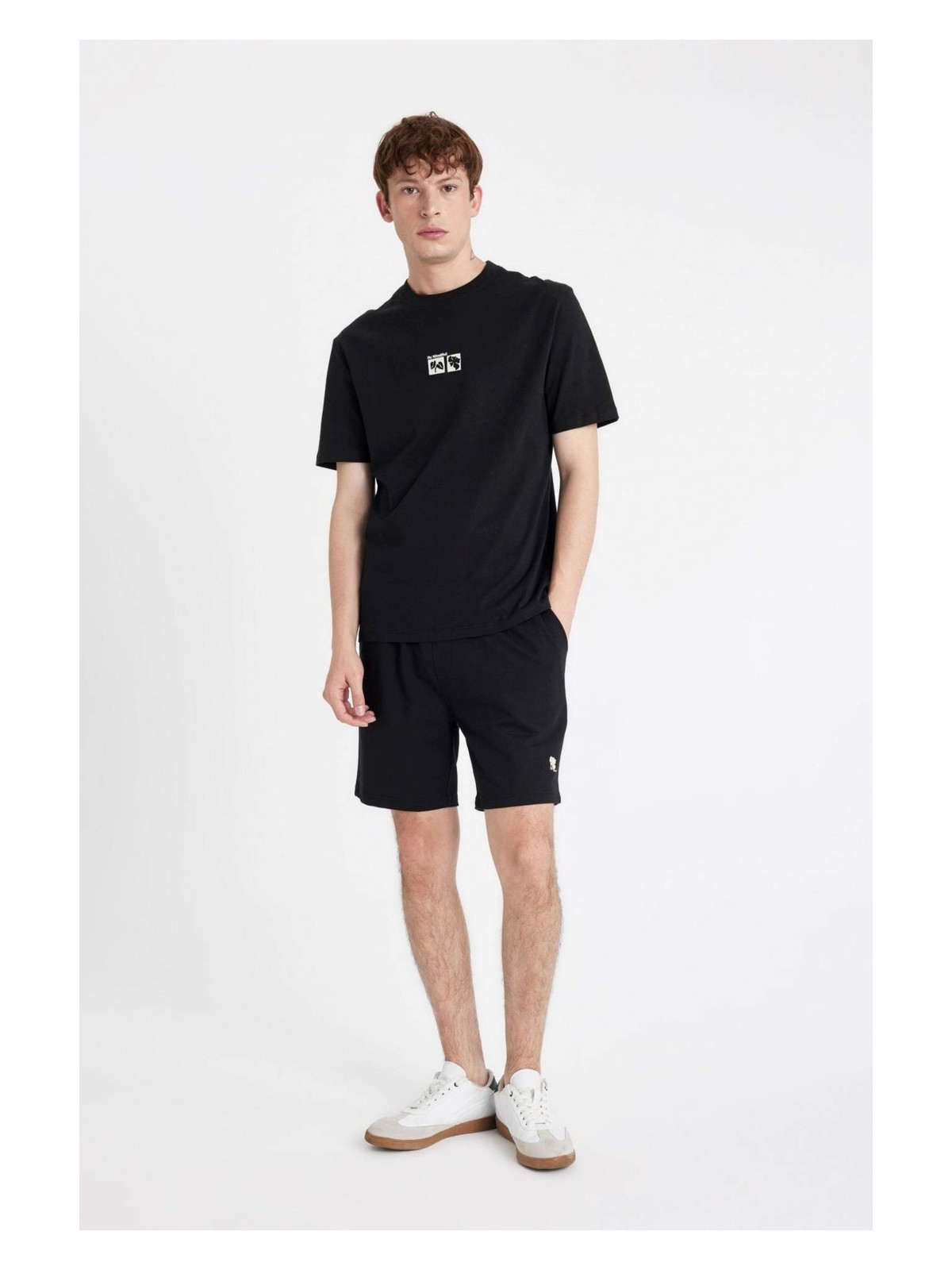 DeFacto Slim Fit Dar Paça Şort A3893AX24HS