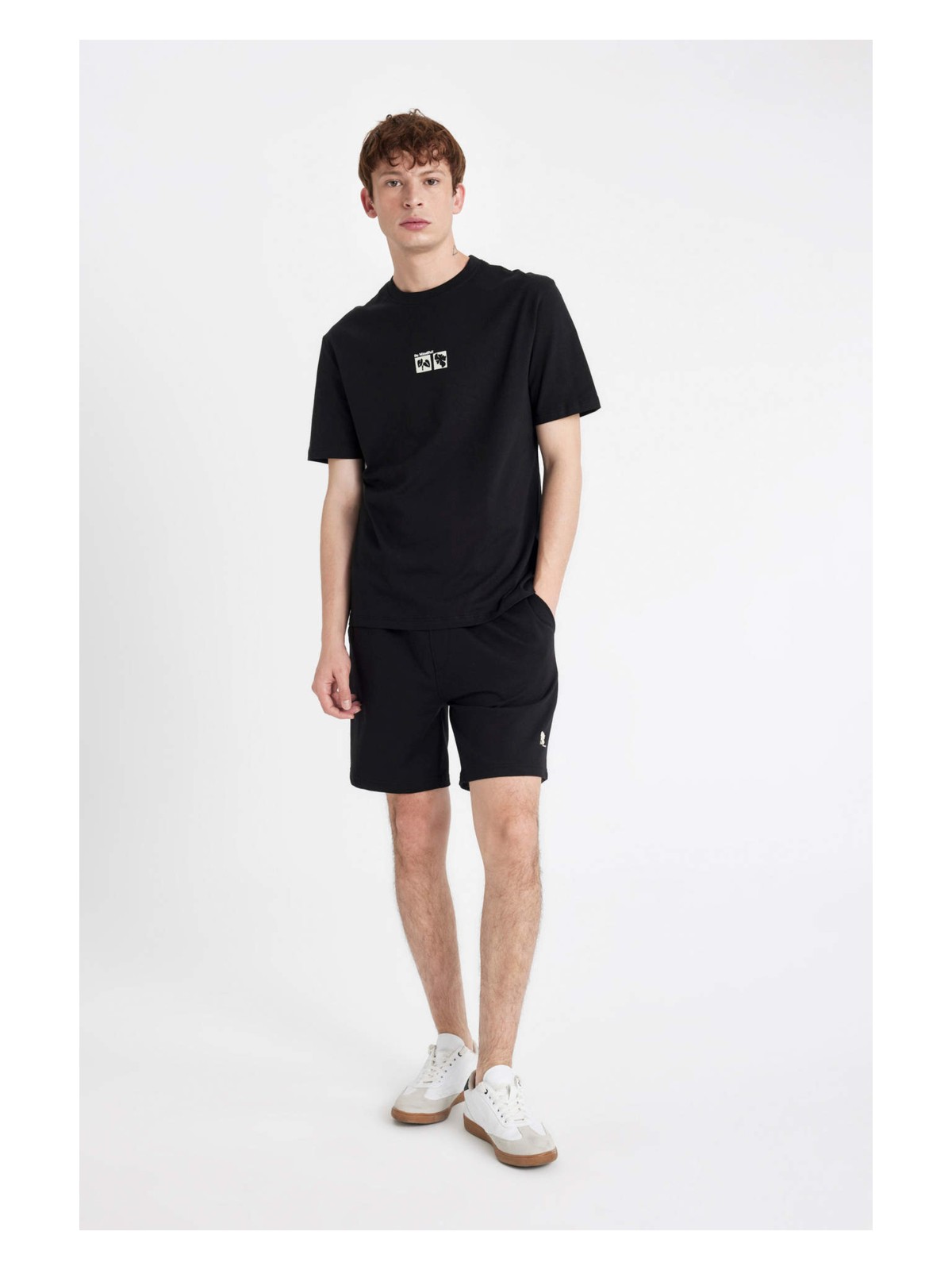 DeFacto Slim Fit Dar Paça Şort A3893AX24HS - Görsel 2