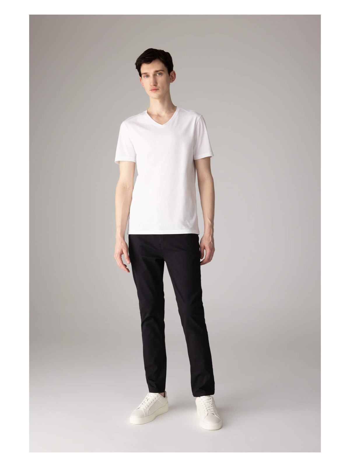 DeFacto %100 Pamuk Slim Fit Dar Kesim V Yaka Basic Düz Kısa Kollu Beyaz Tişört M7668AZ24SP - Görsel 2